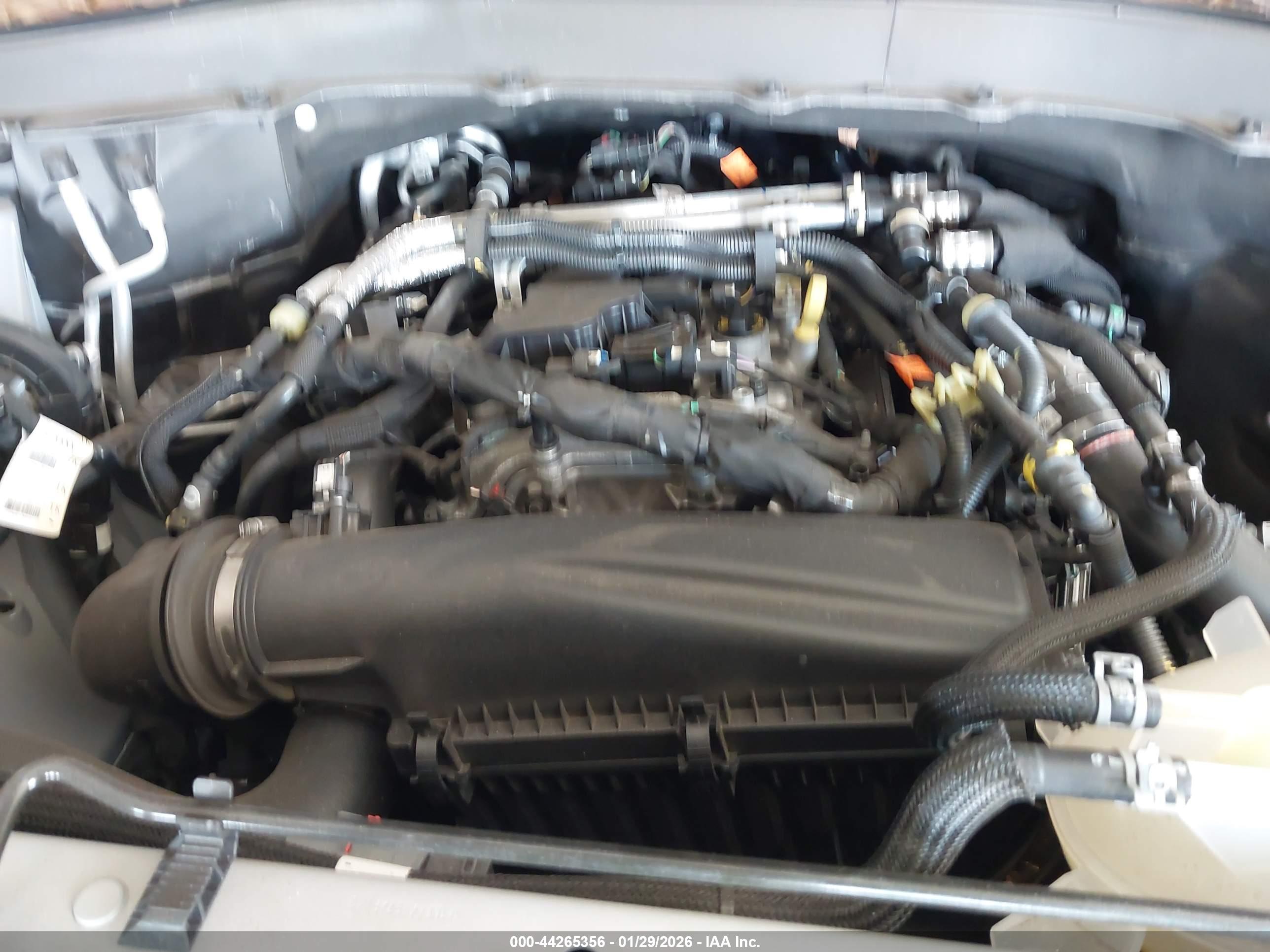 FORD EXPLORER image 10