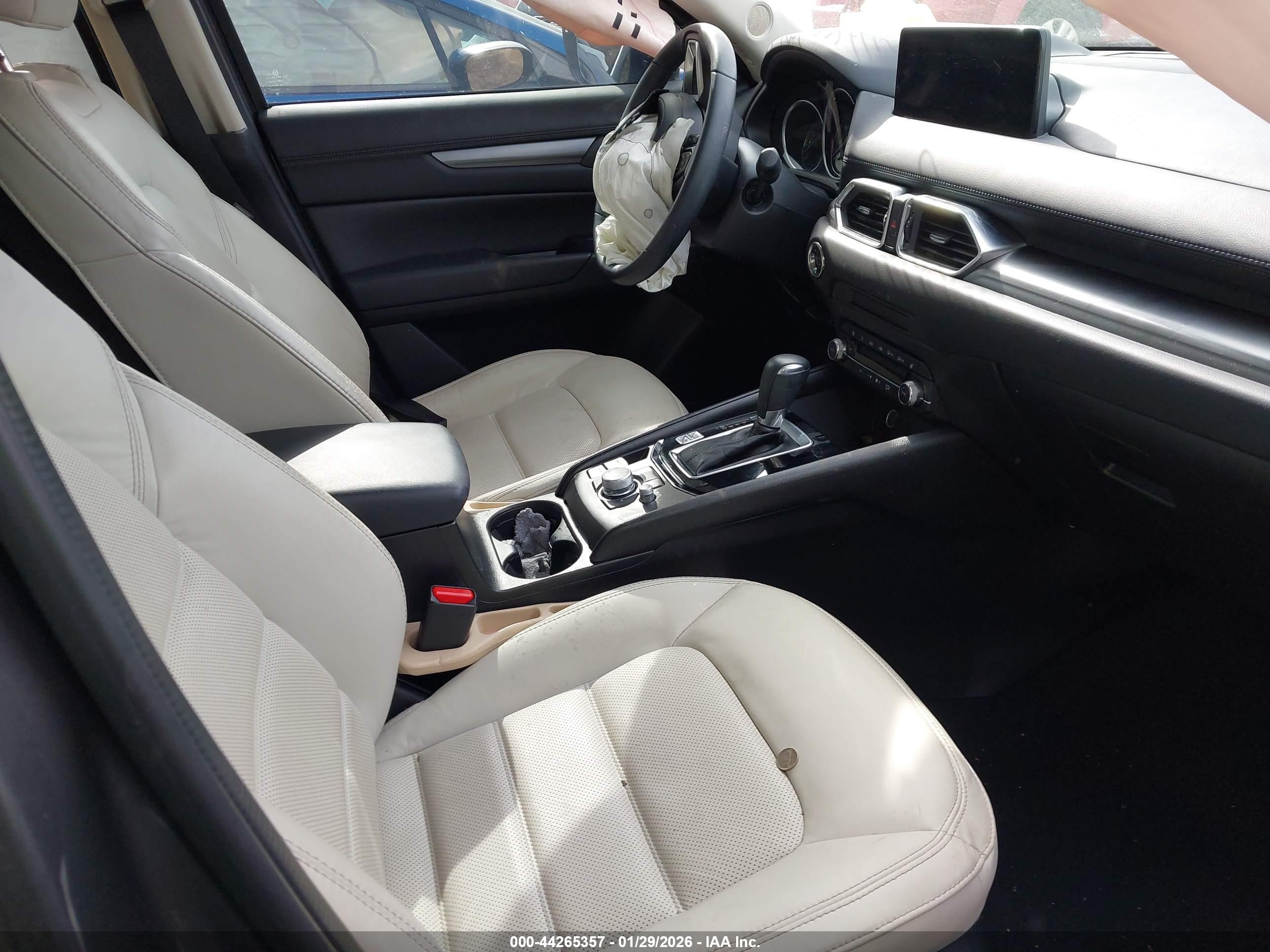 MAZDA CX-5 image 5
