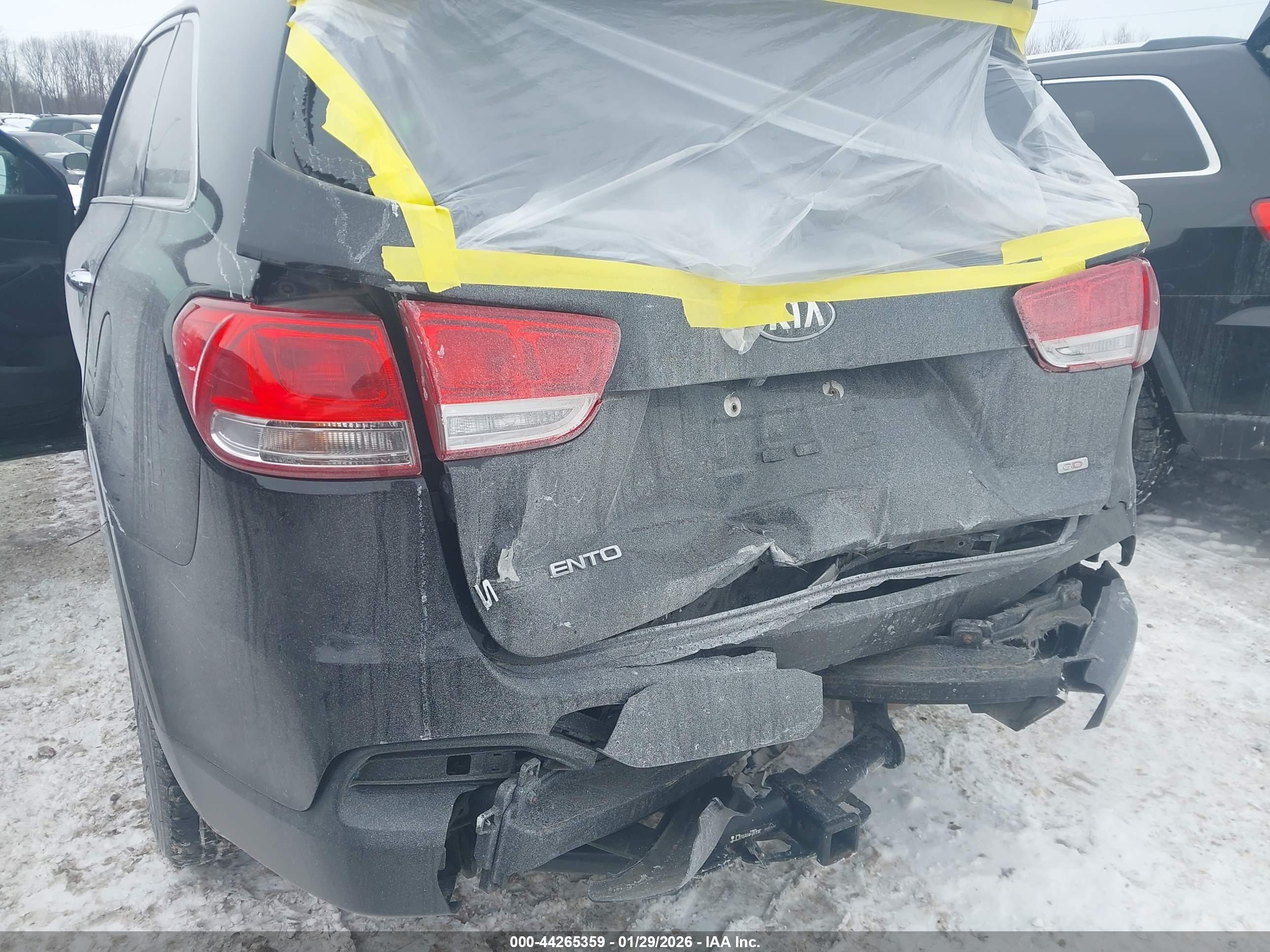 KIA SORENTO image 6