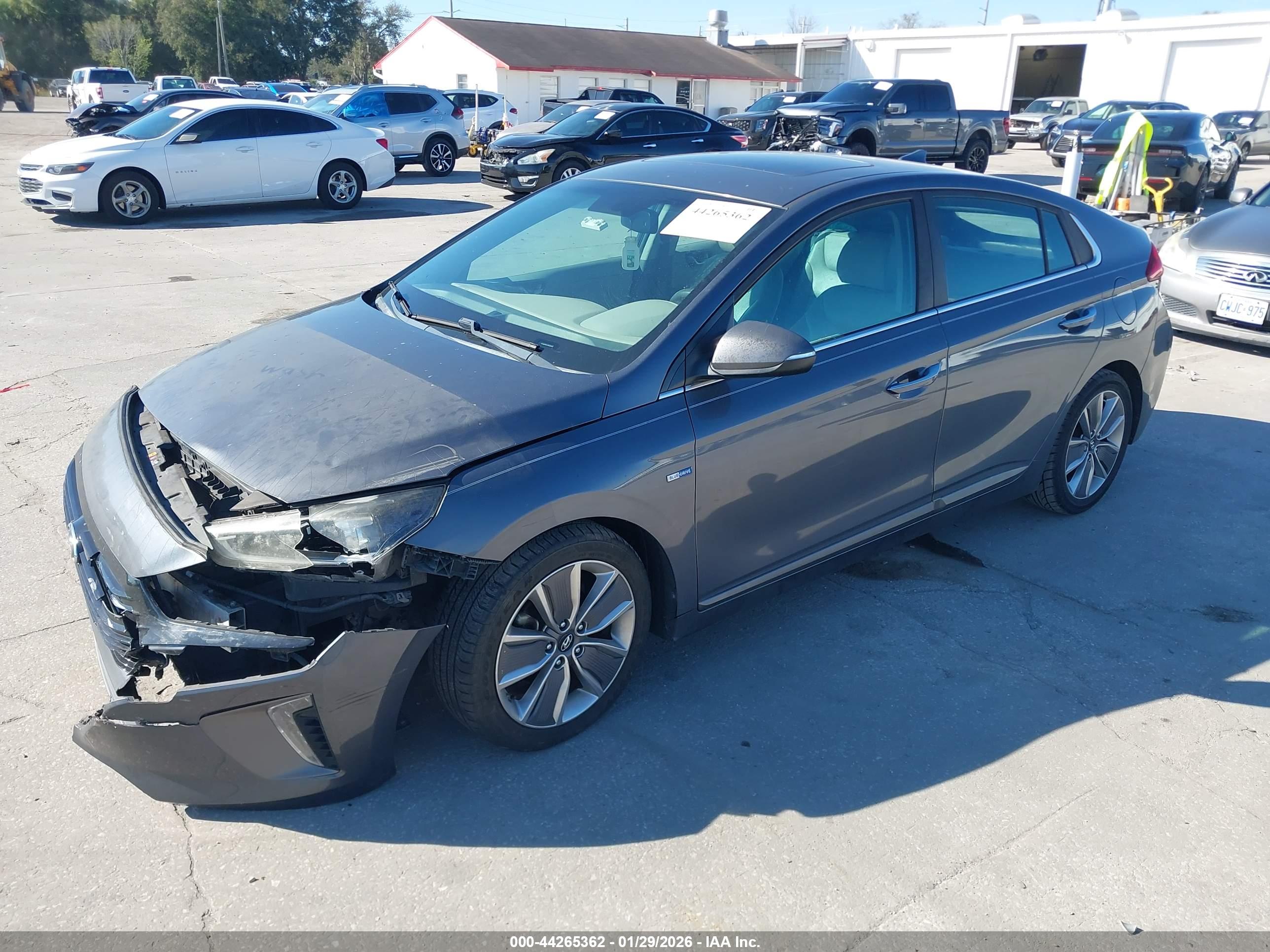 HYUNDAI IONIQ image 2