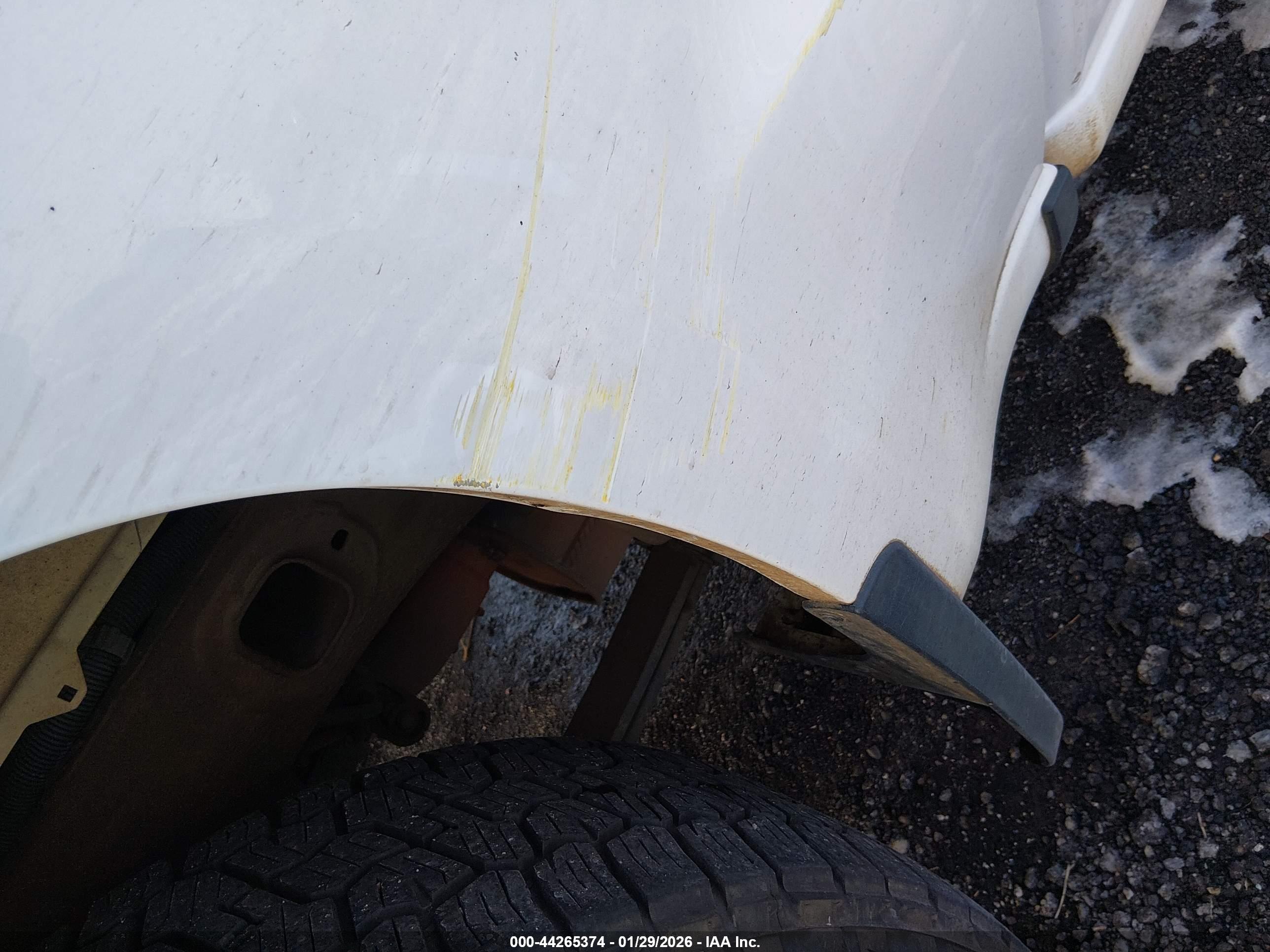 CHEVROLET SILVERADO image 6