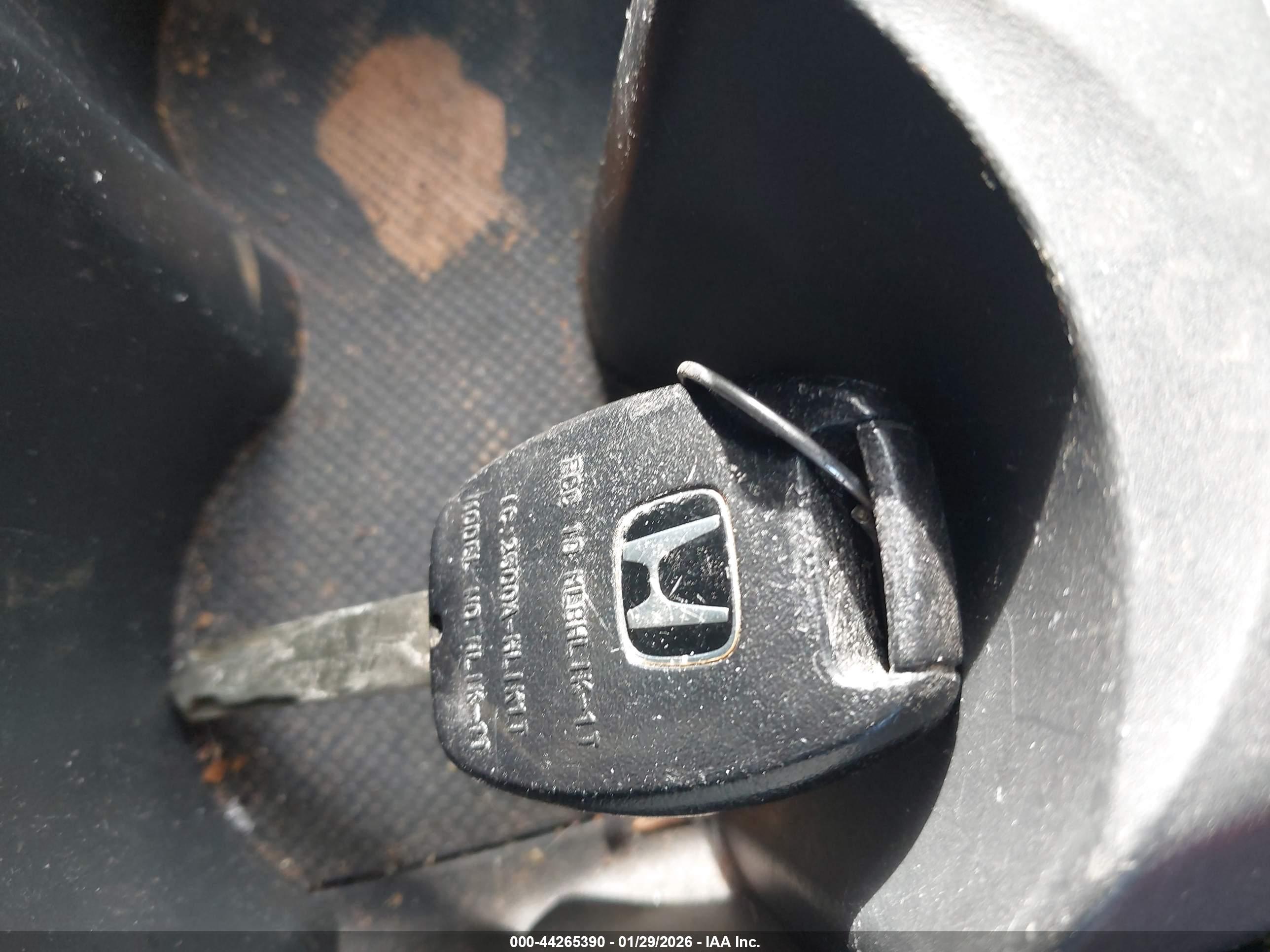 HONDA FIT image 11