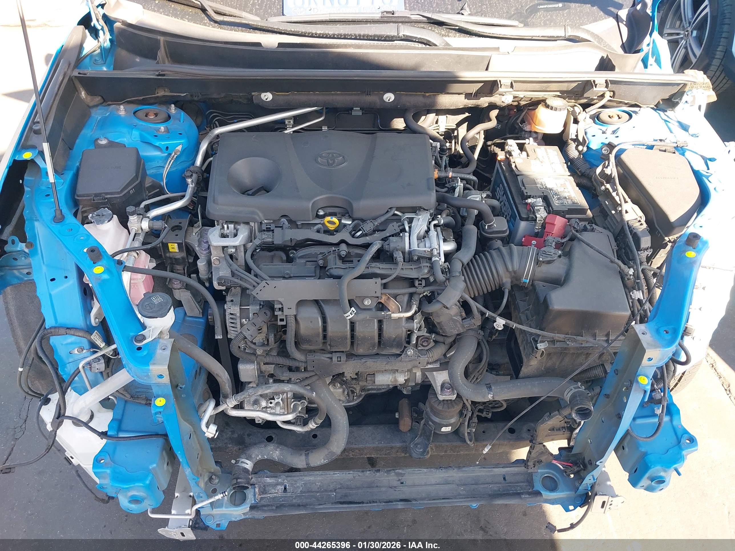 TOYOTA RAV4 image 10