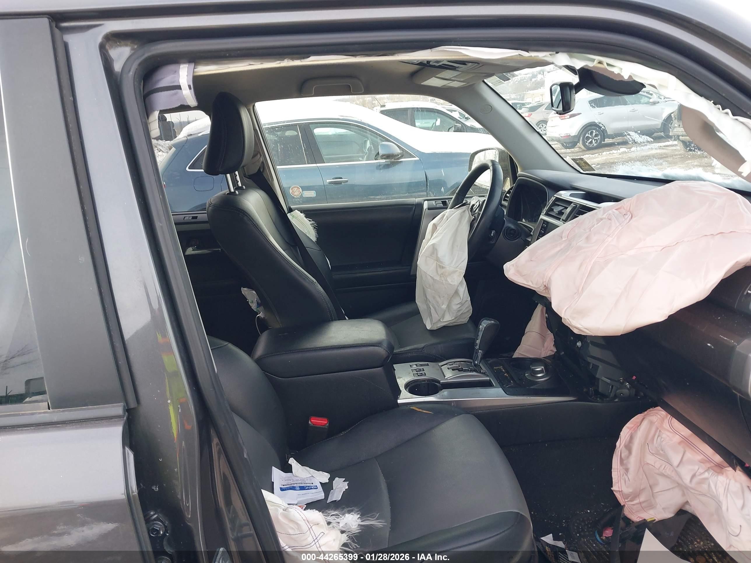 TOYOTA 4RUNNER image 5