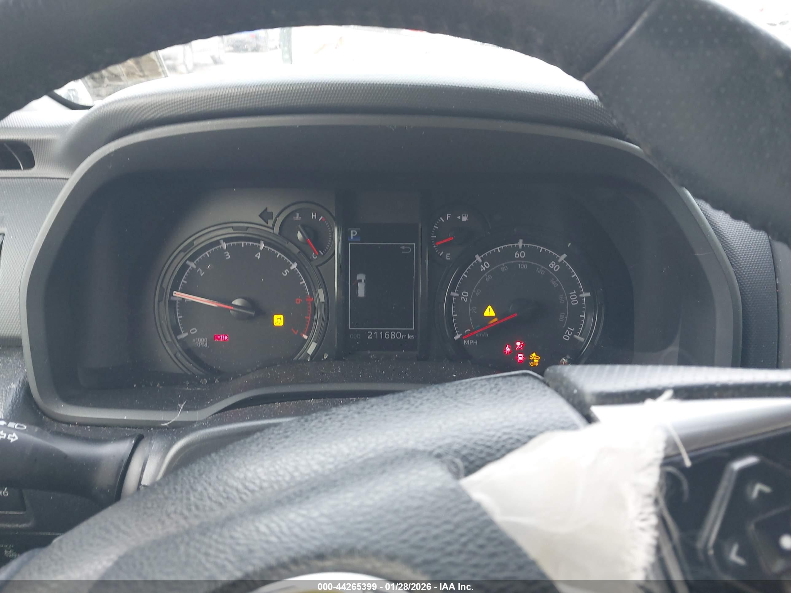 TOYOTA 4RUNNER image 7