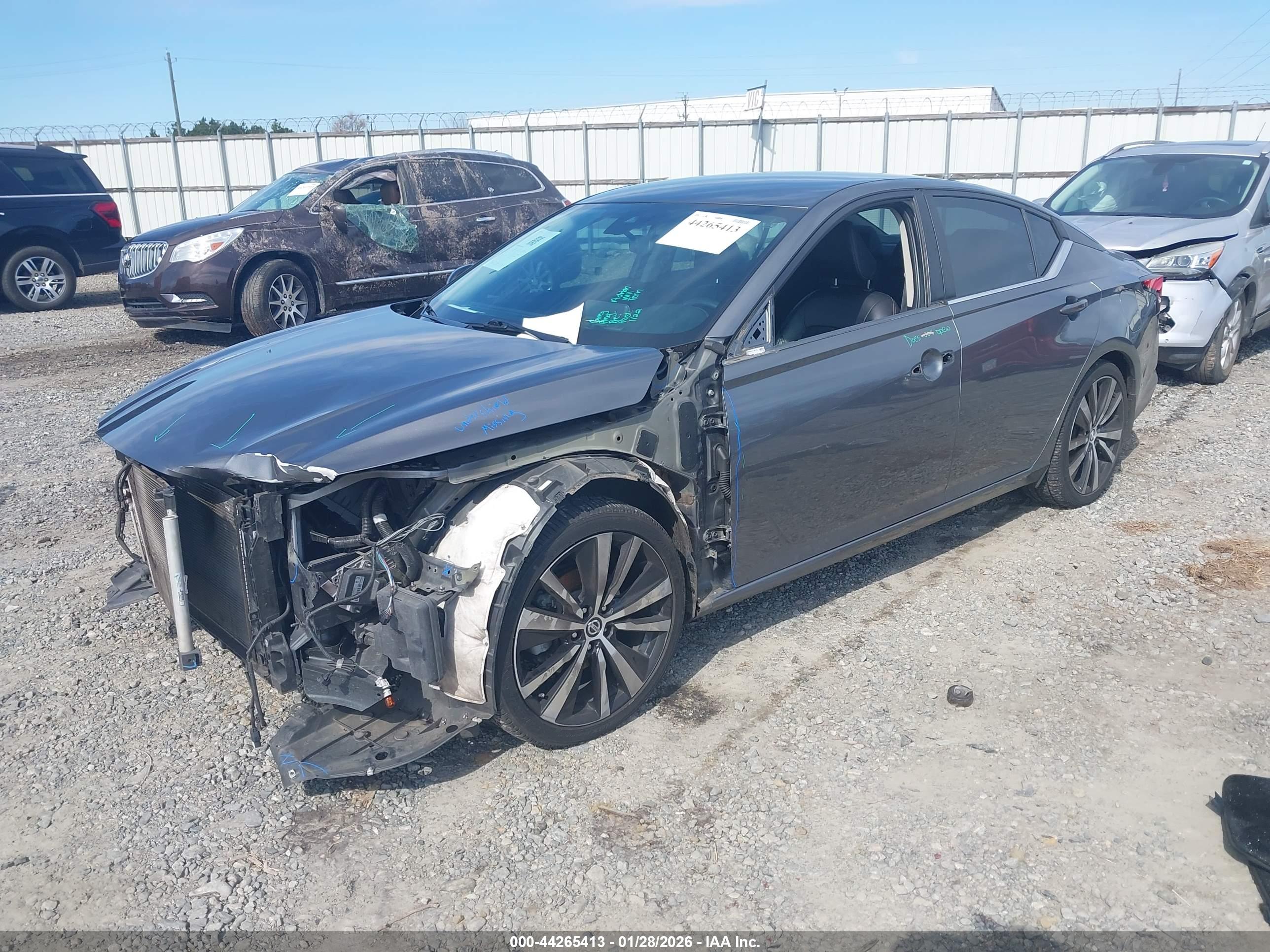 NISSAN ALTIMA image 2
