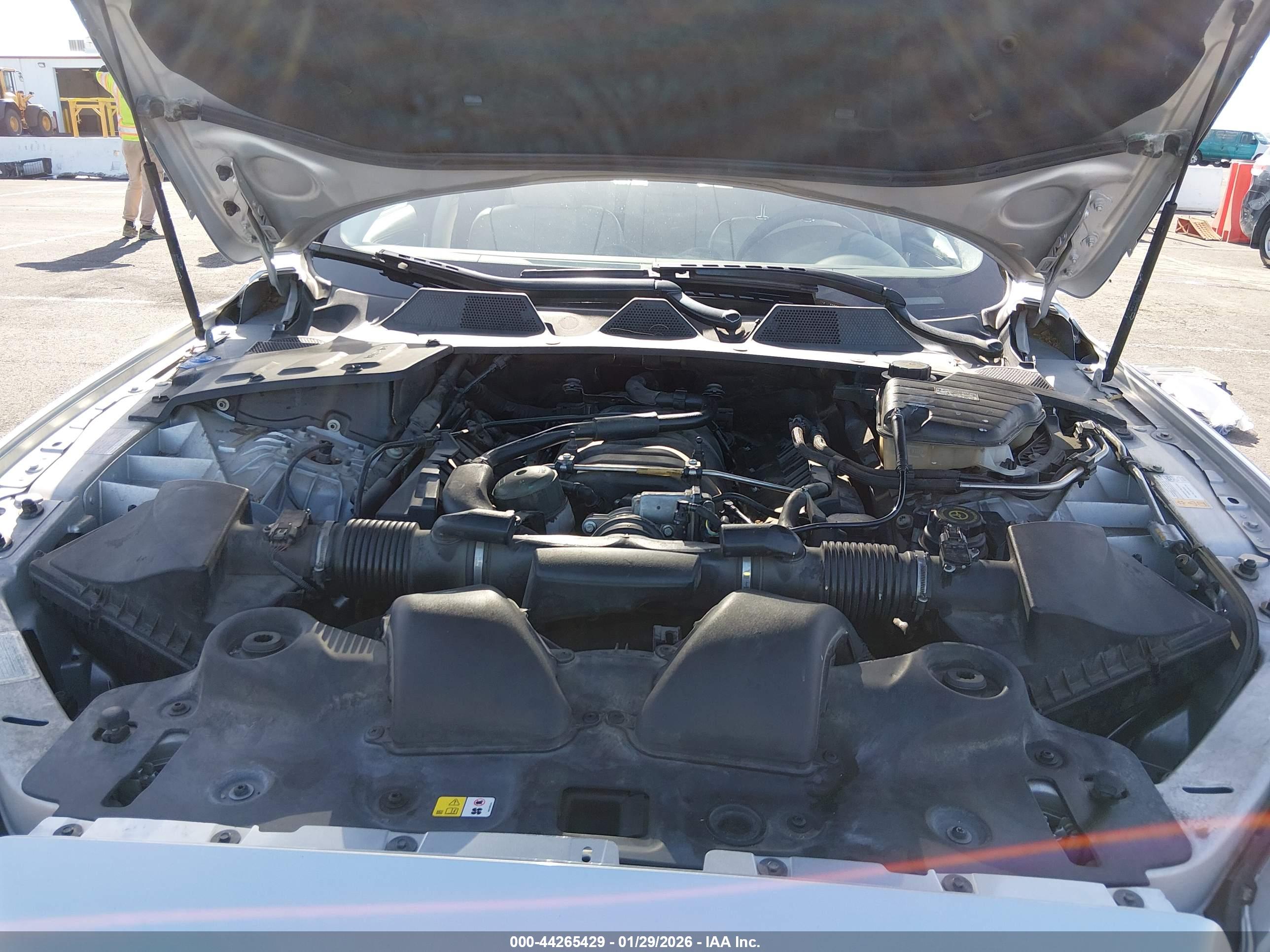 JAGUAR XJ image 10