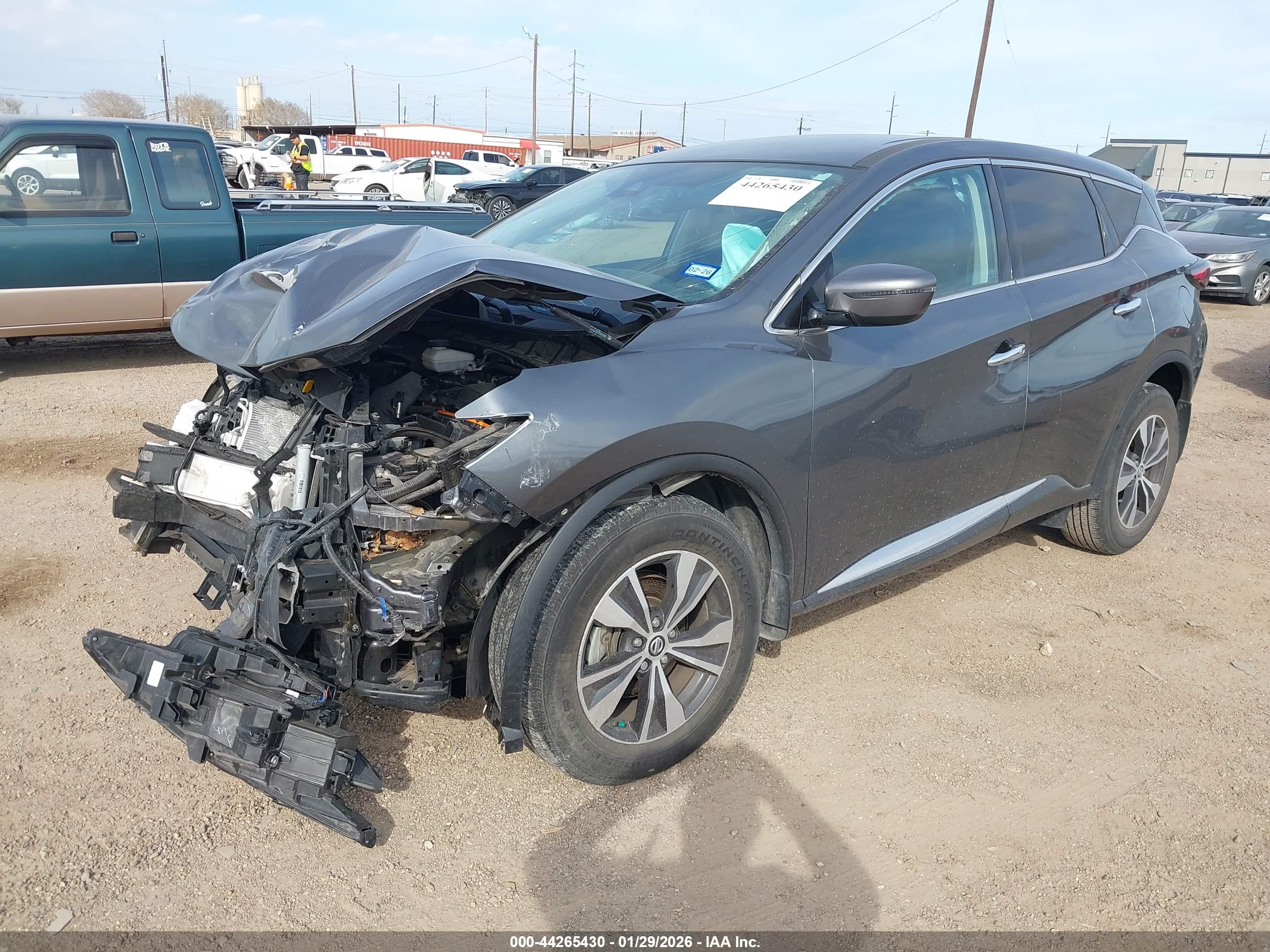 NISSAN MURANO image 2