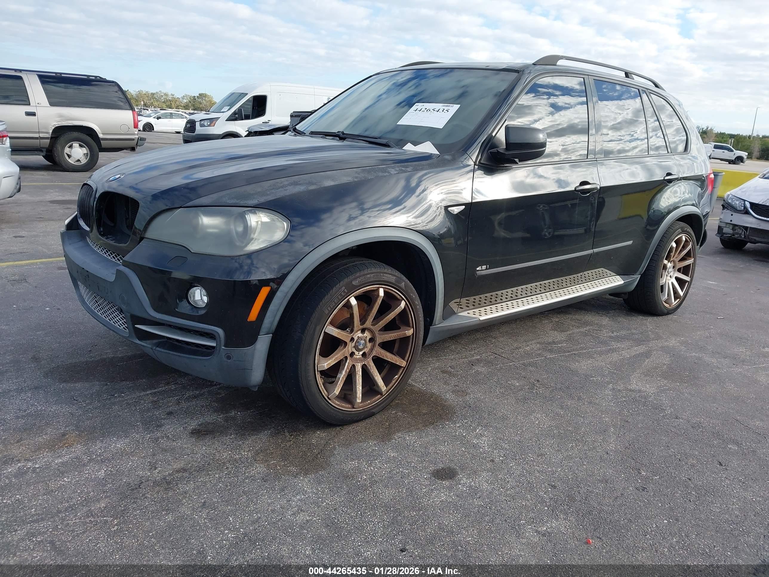 BMW X5 image 2