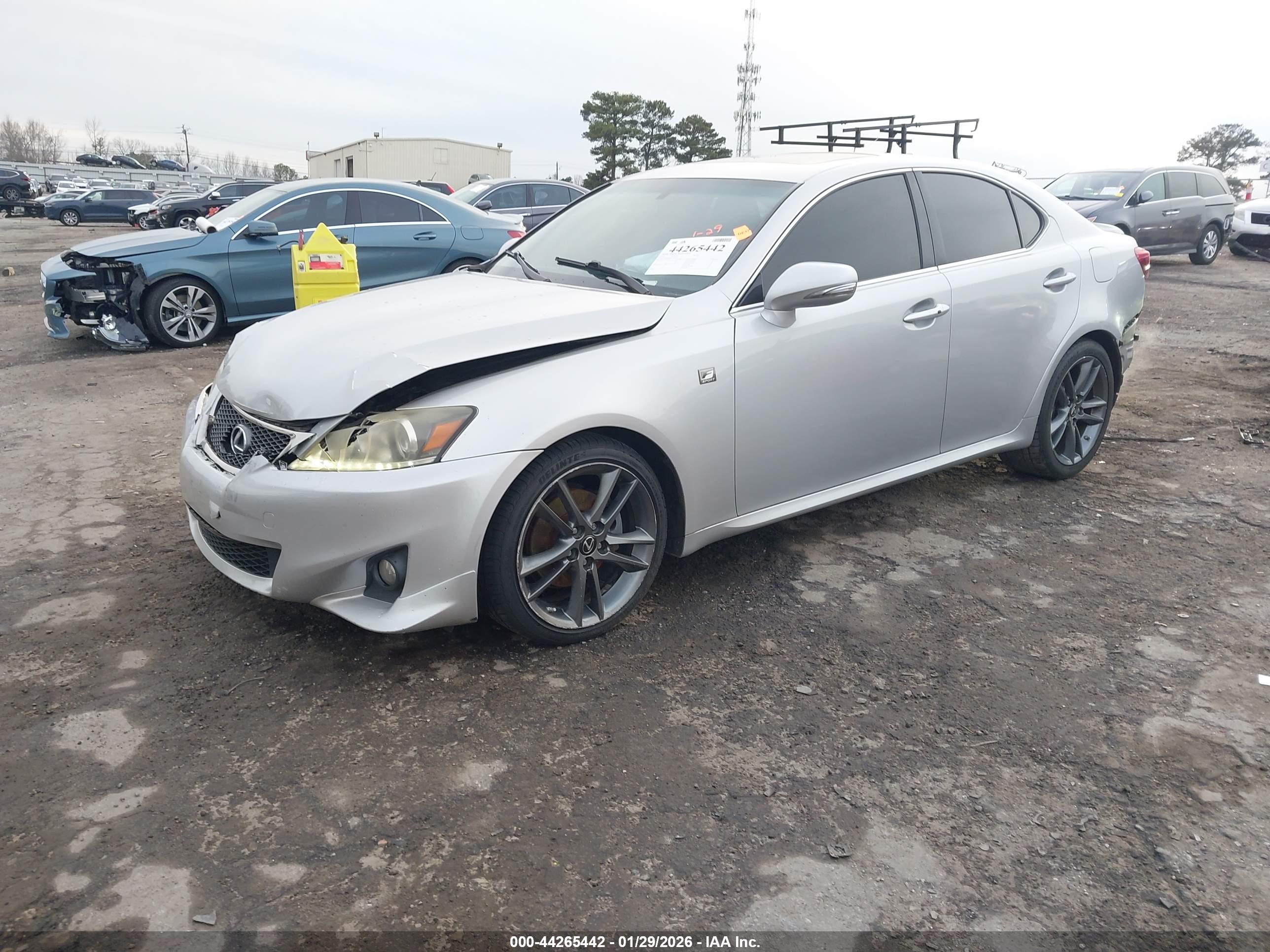 LEXUS IS image 2