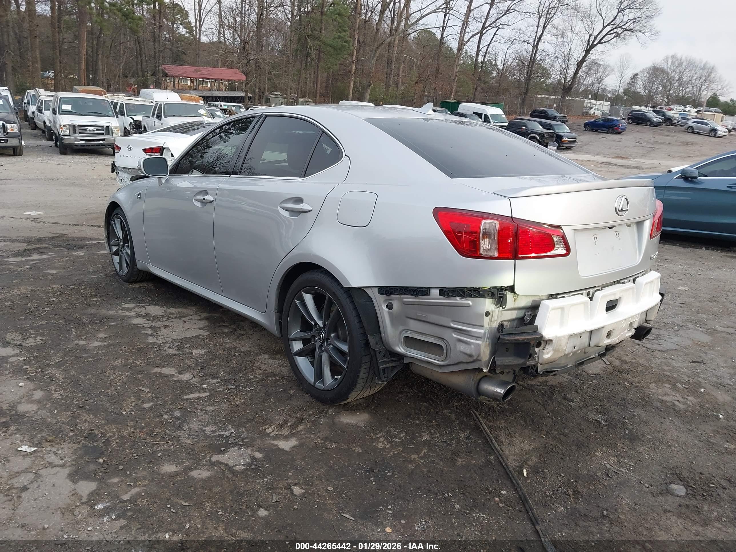 LEXUS IS image 3