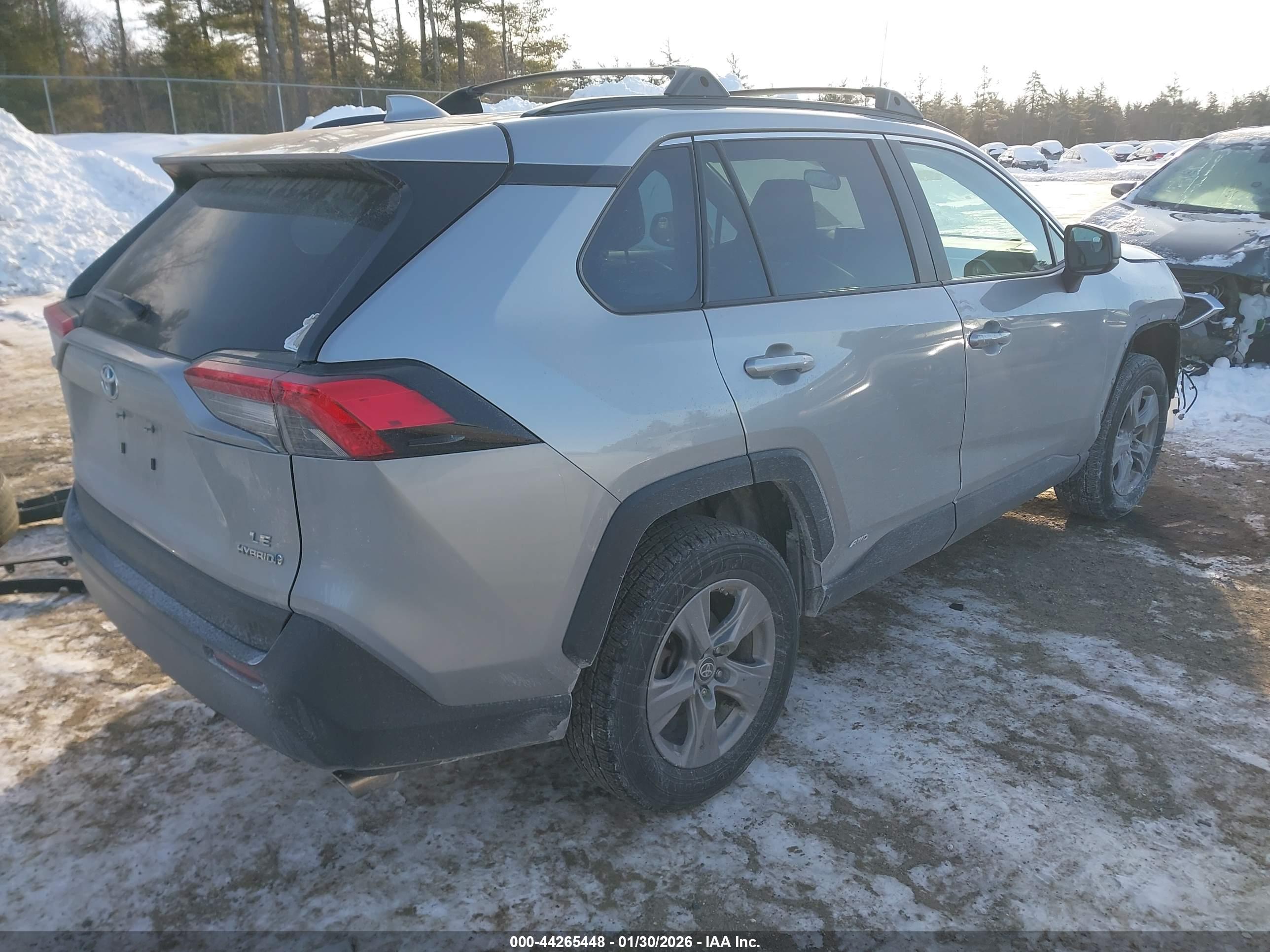 TOYOTA RAV4 image 4