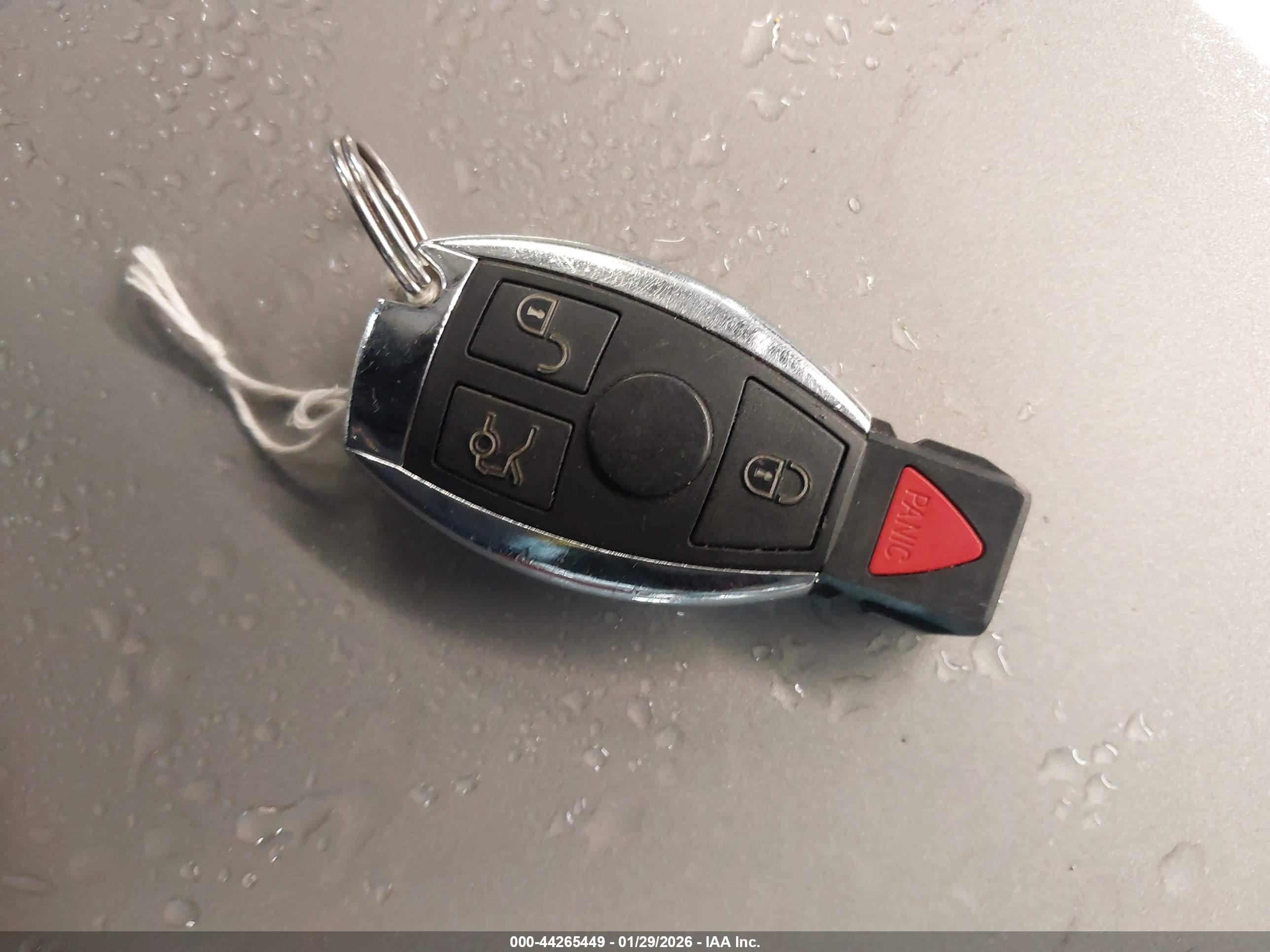 MERCEDES-BENZ C image 11