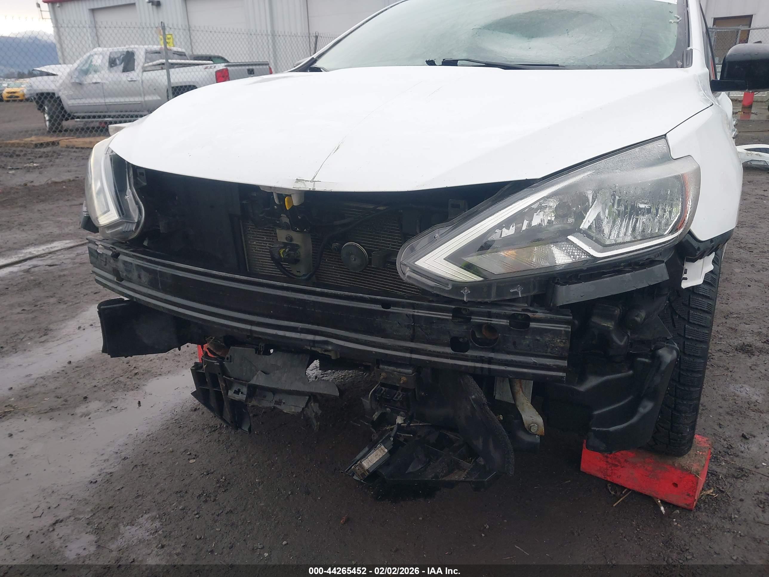 NISSAN SENTRA image 6