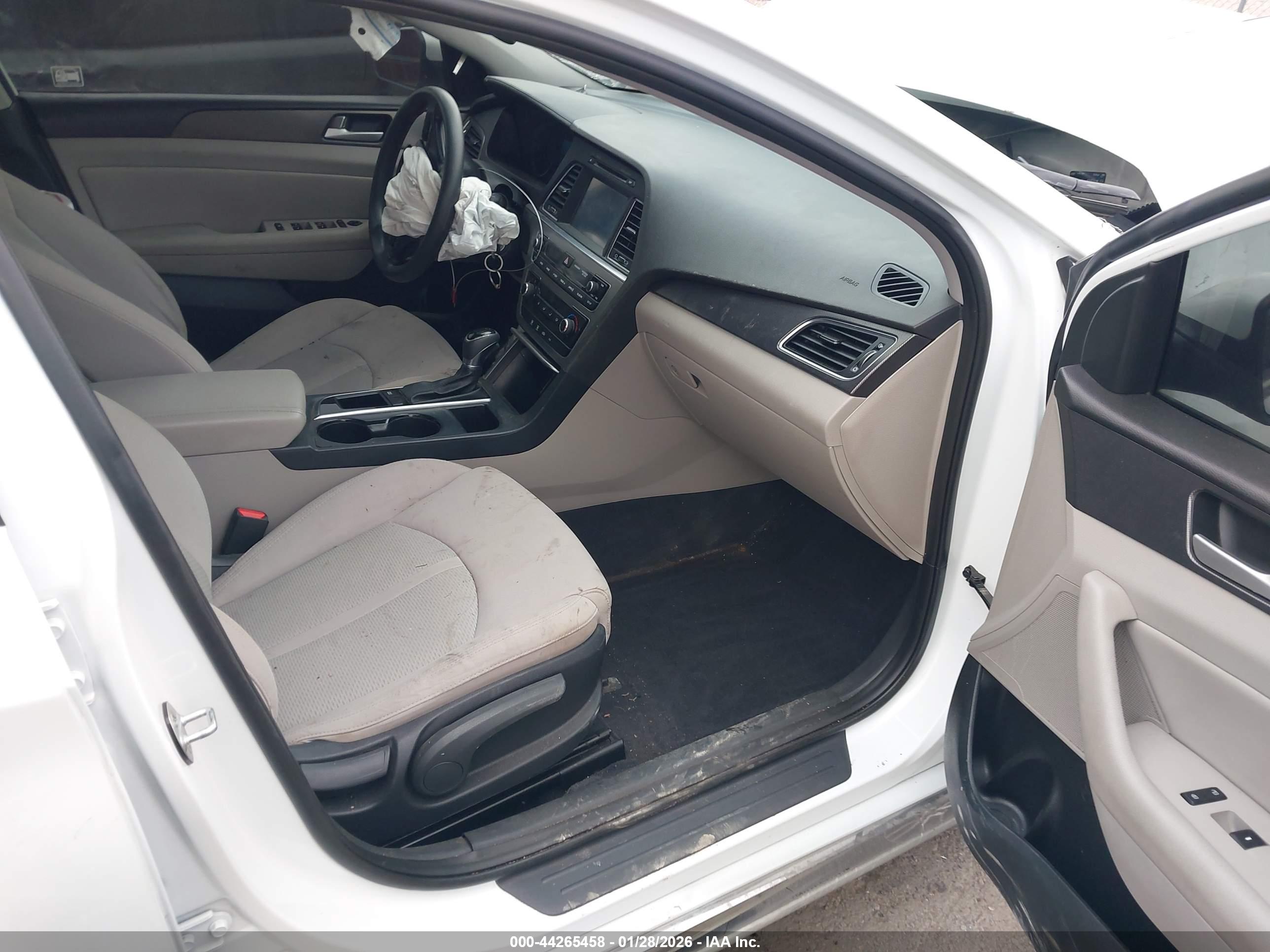 HYUNDAI SONATA image 5