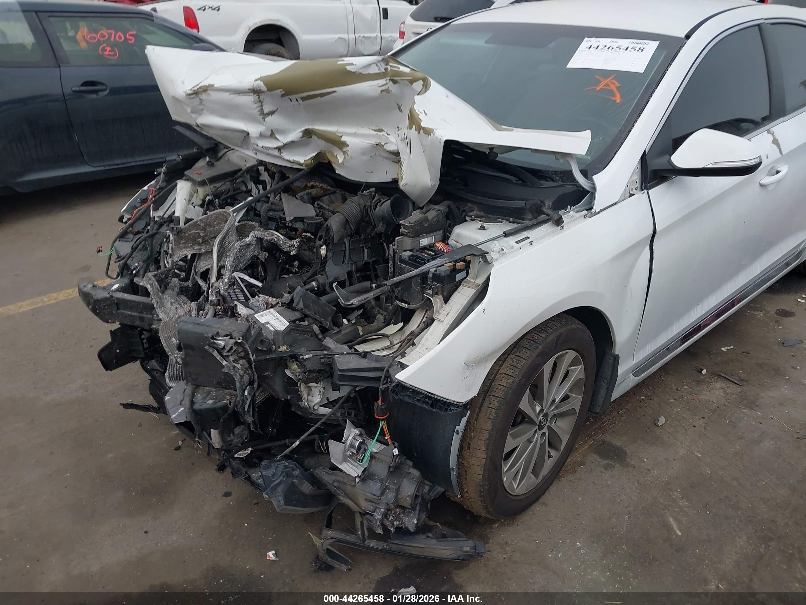 HYUNDAI SONATA image 6
