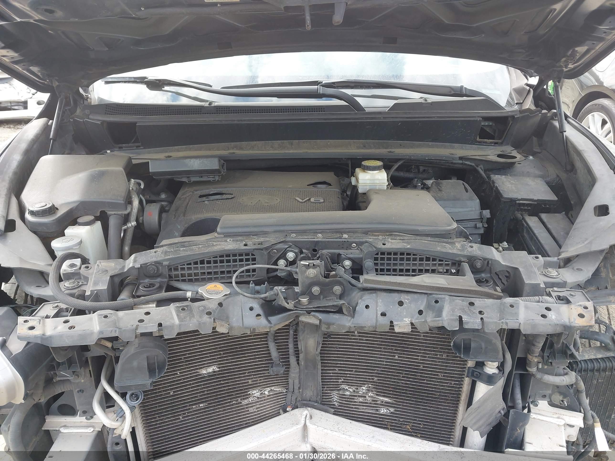INFINITI JX35 image 10