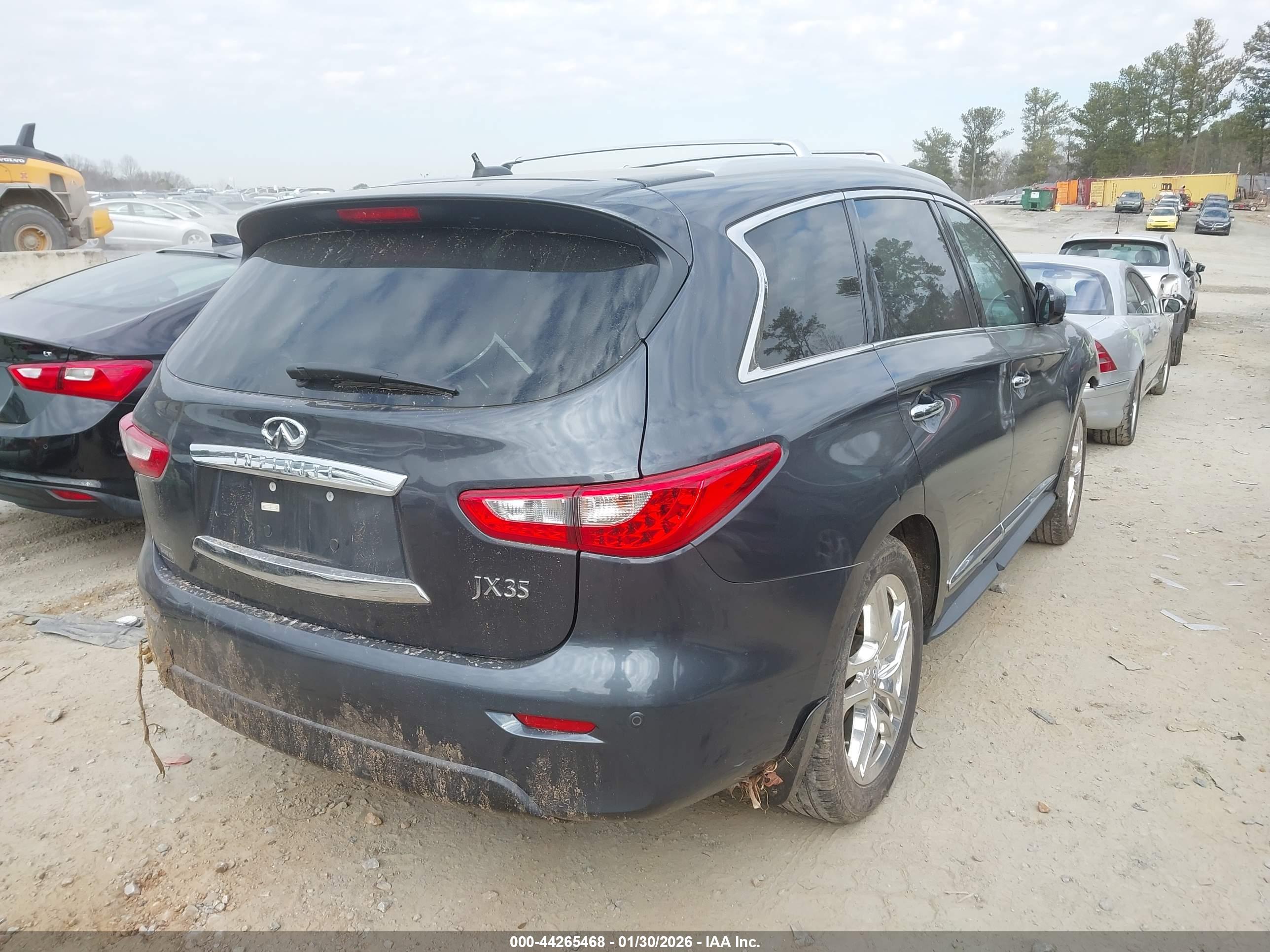 INFINITI JX35 image 4