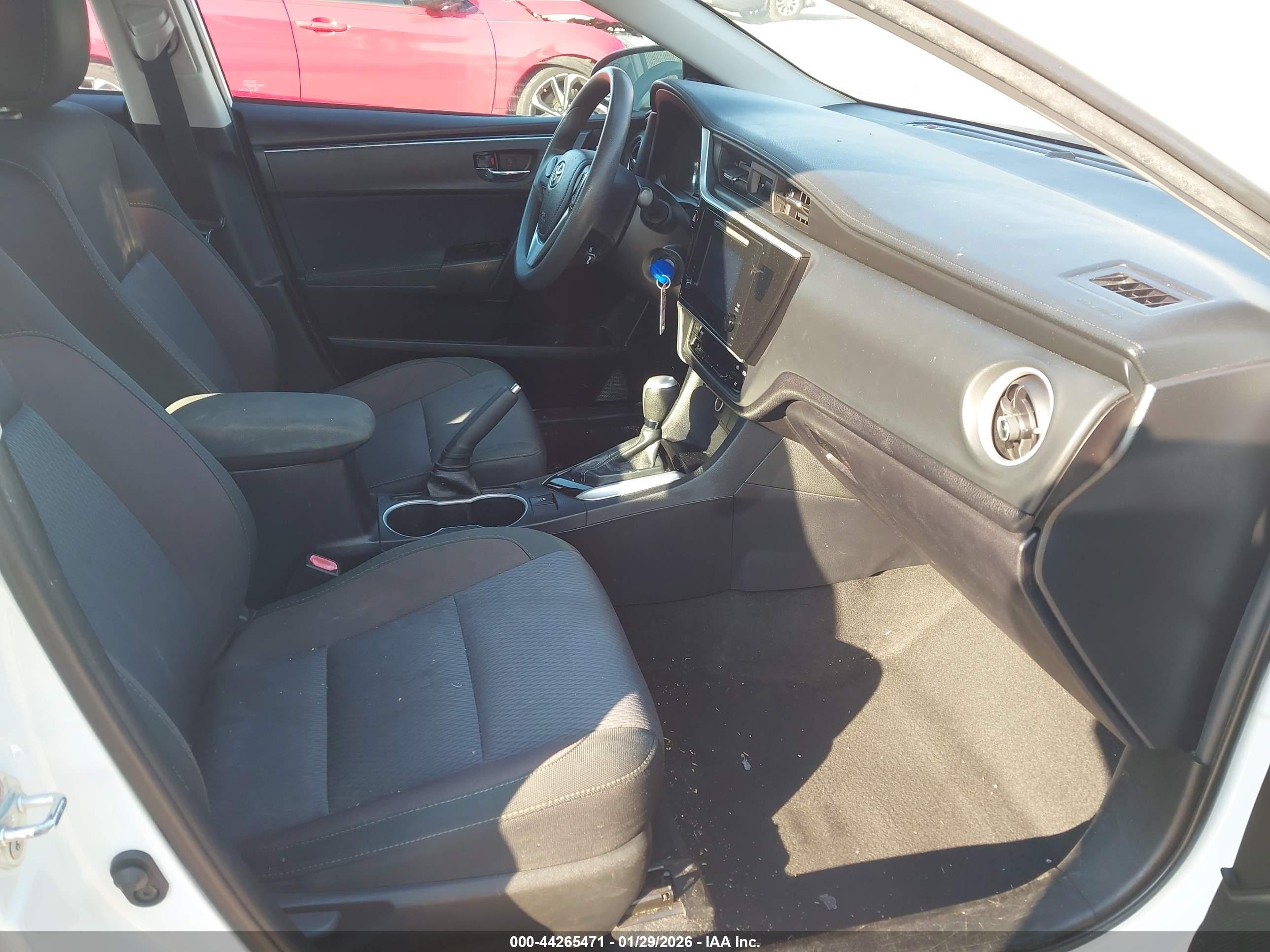 TOYOTA COROLLA image 5