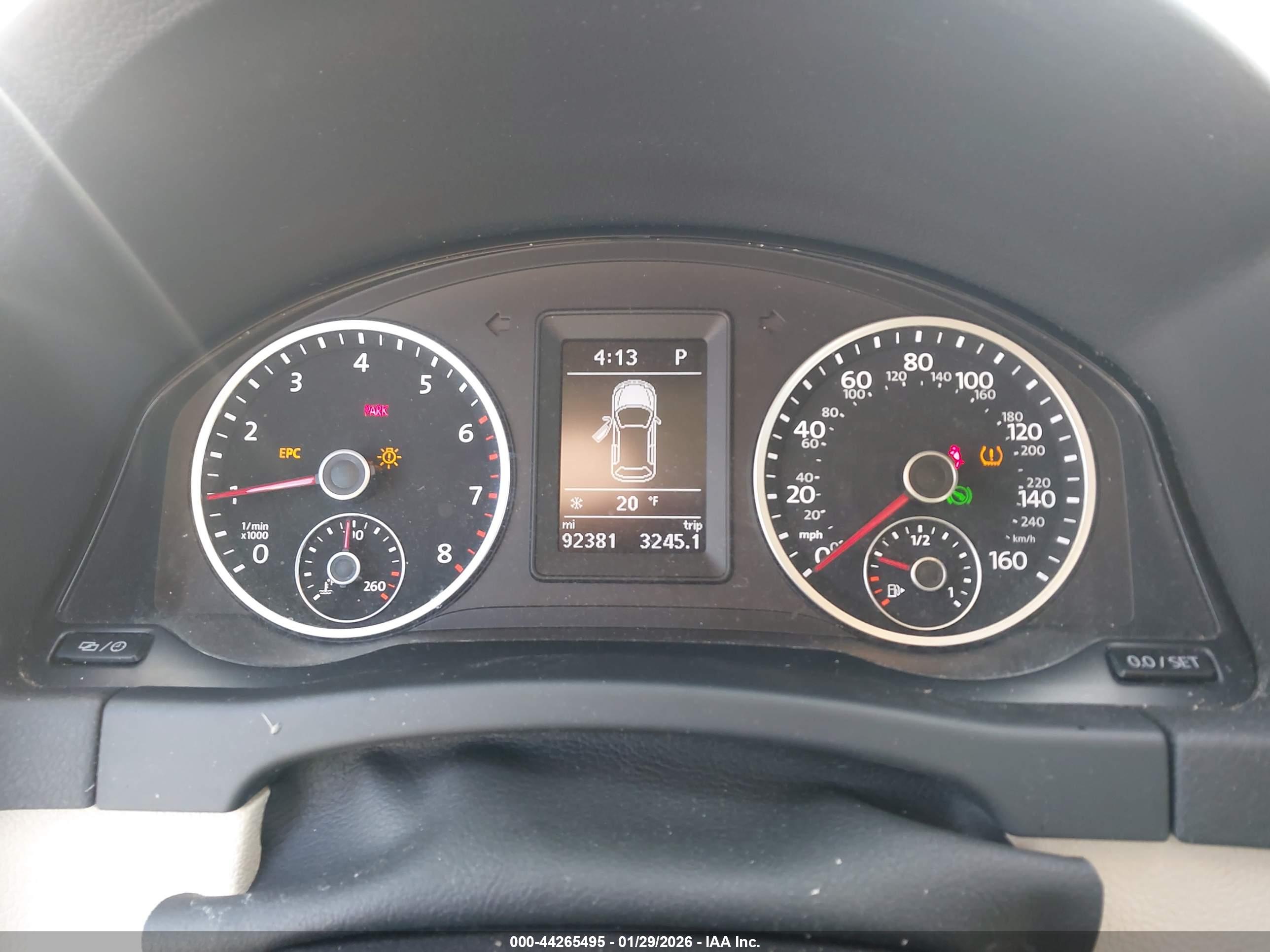 VOLKSWAGEN TIGUAN image 7
