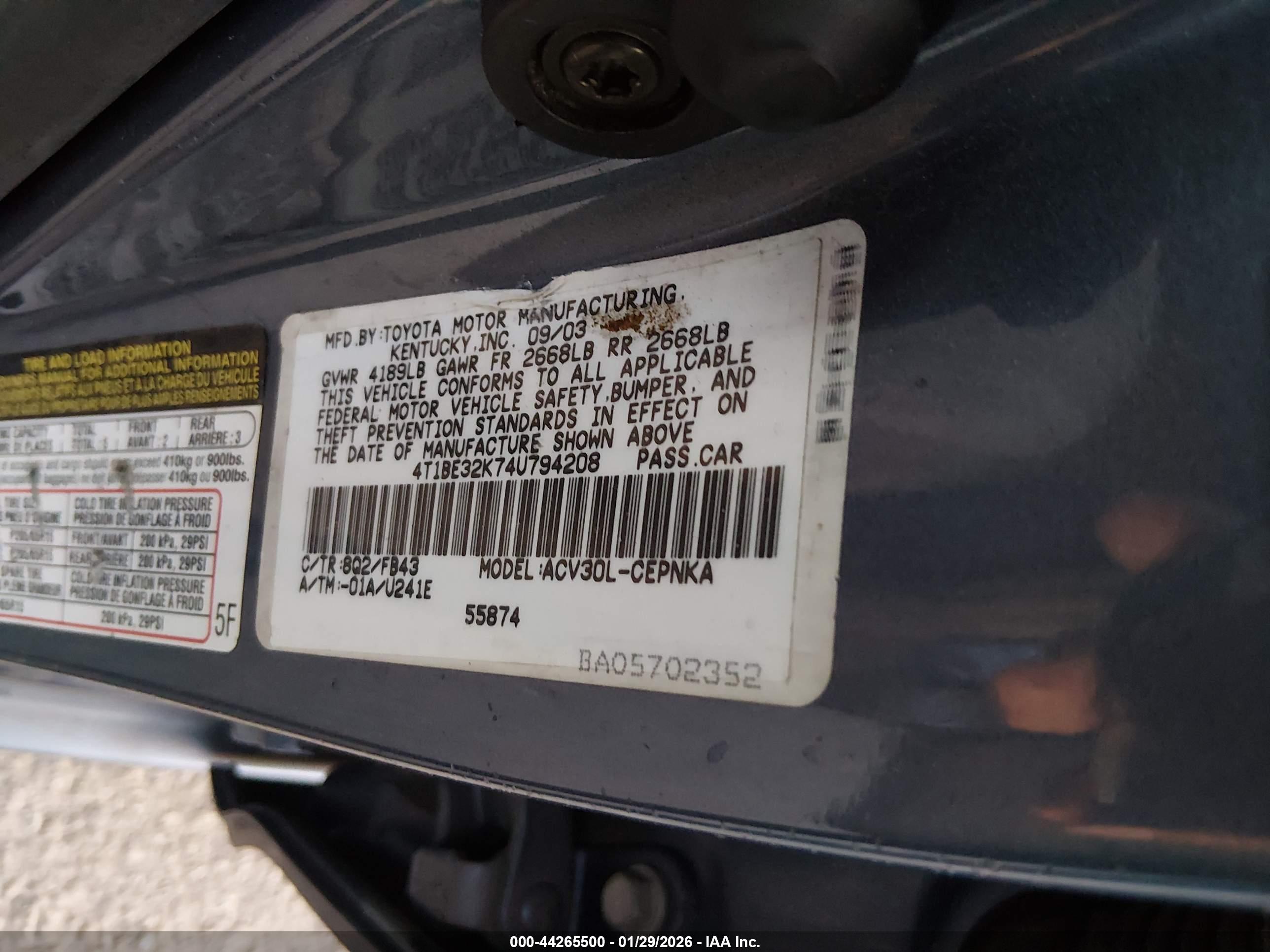 TOYOTA CAMRY image 9