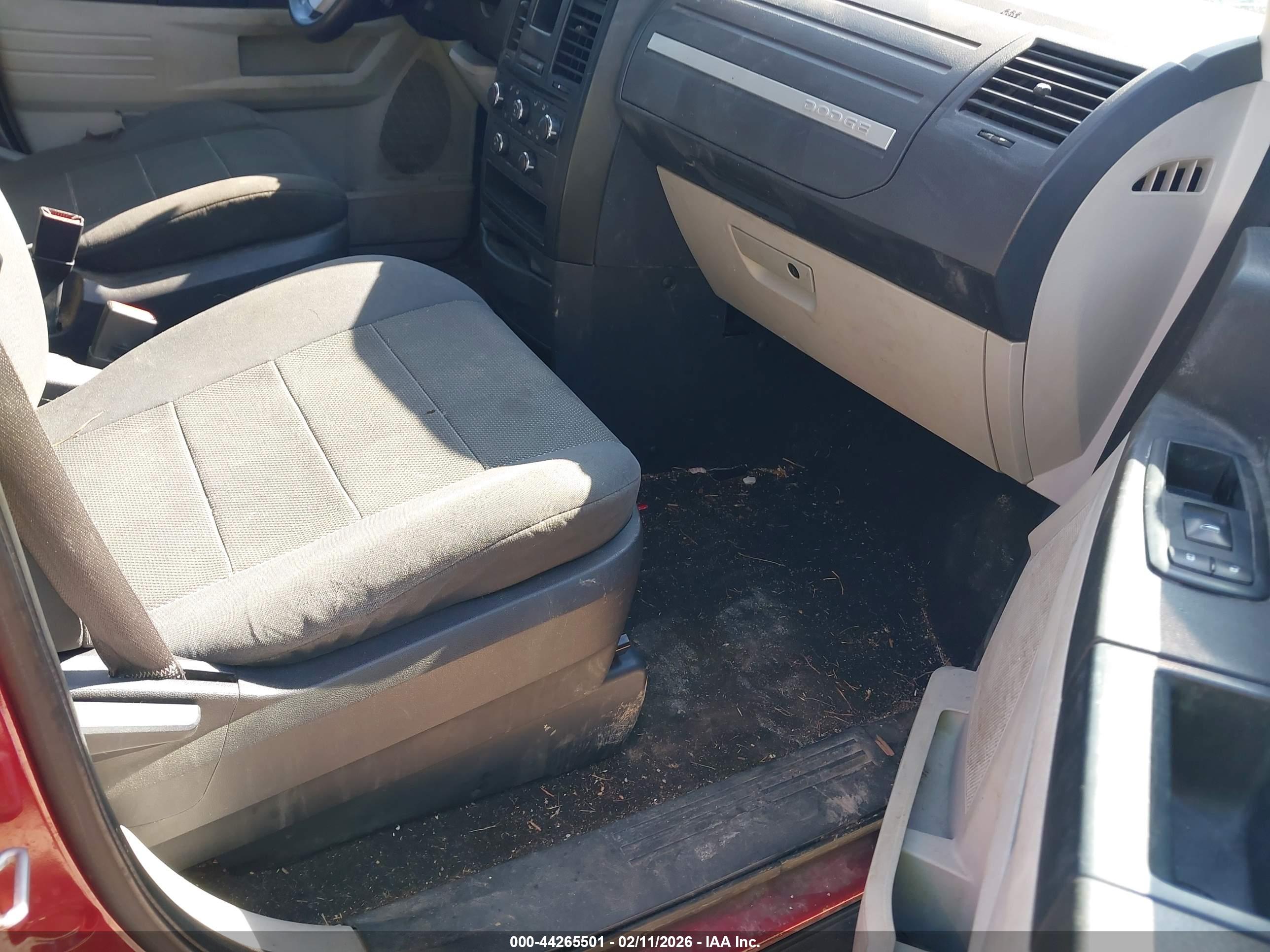 DODGE GRAND image 5