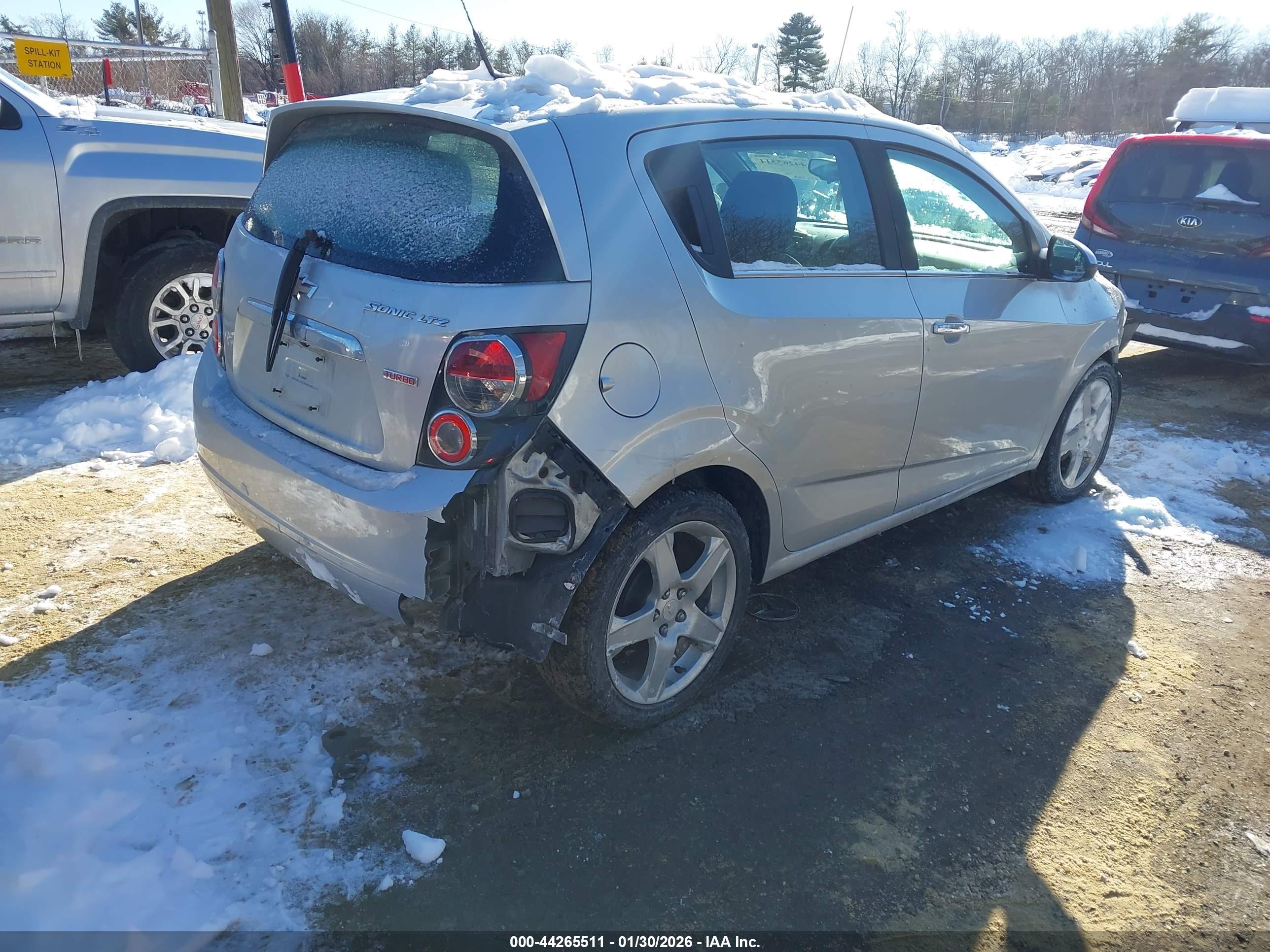 CHEVROLET SONIC image 4