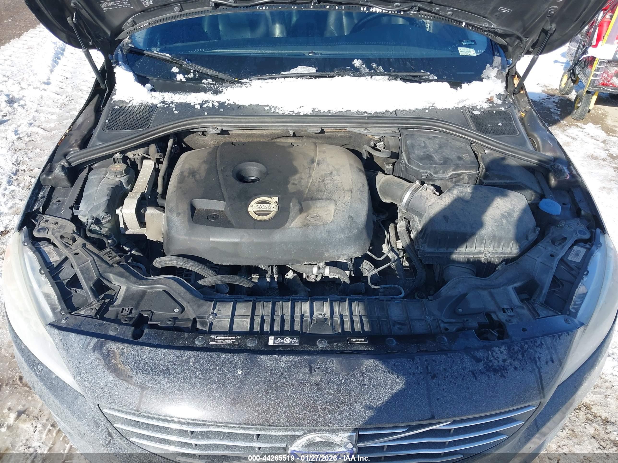 VOLVO S60 image 10