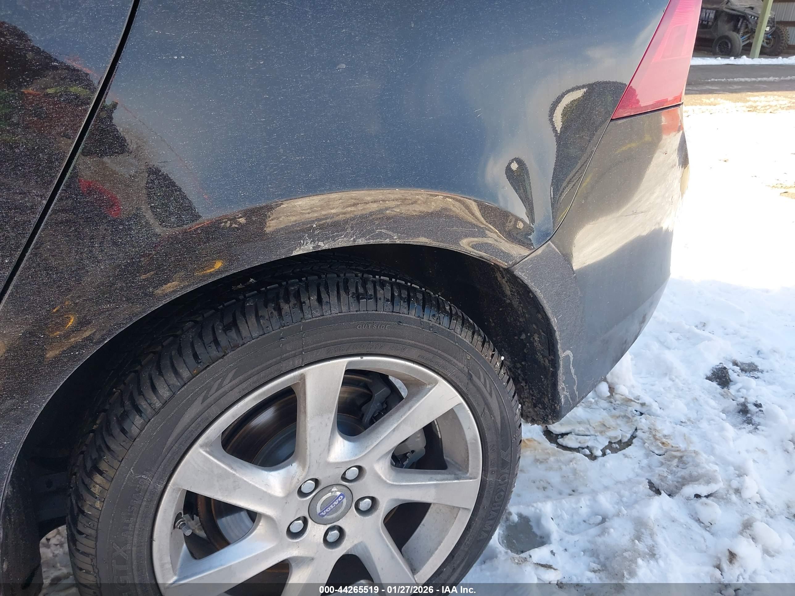 VOLVO S60 image 6