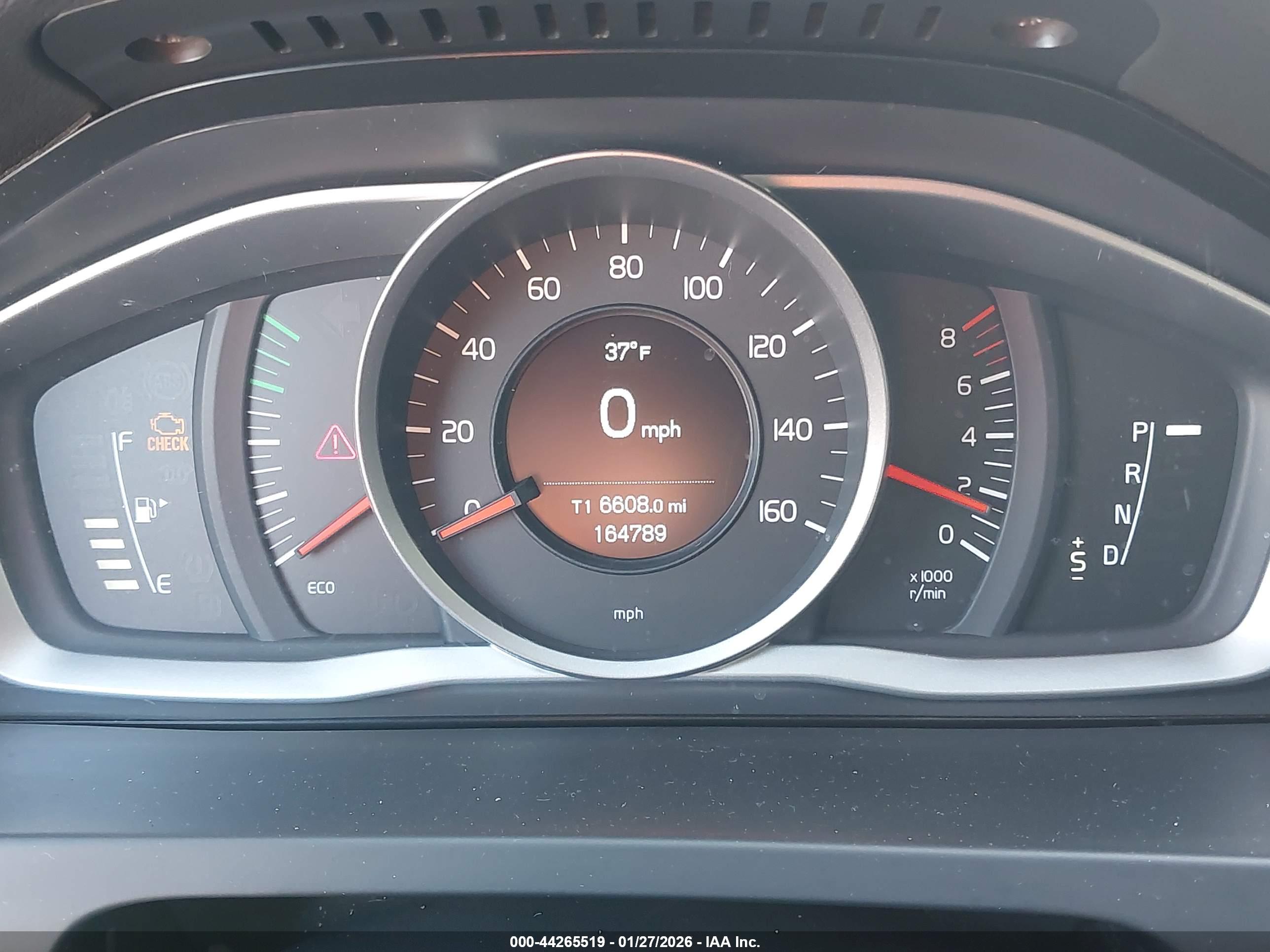 VOLVO S60 image 7