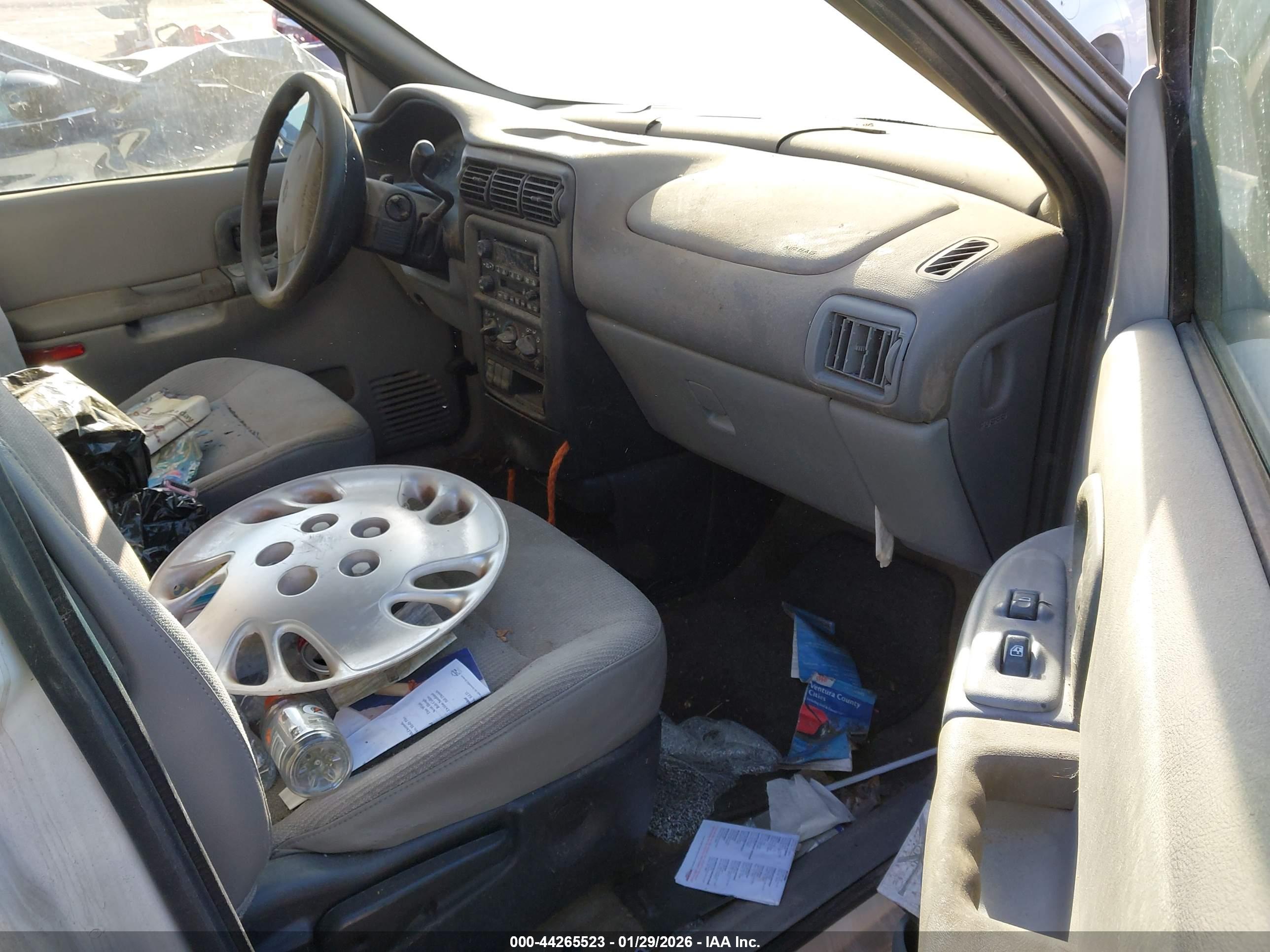 CHEVROLET VENTURE image 5