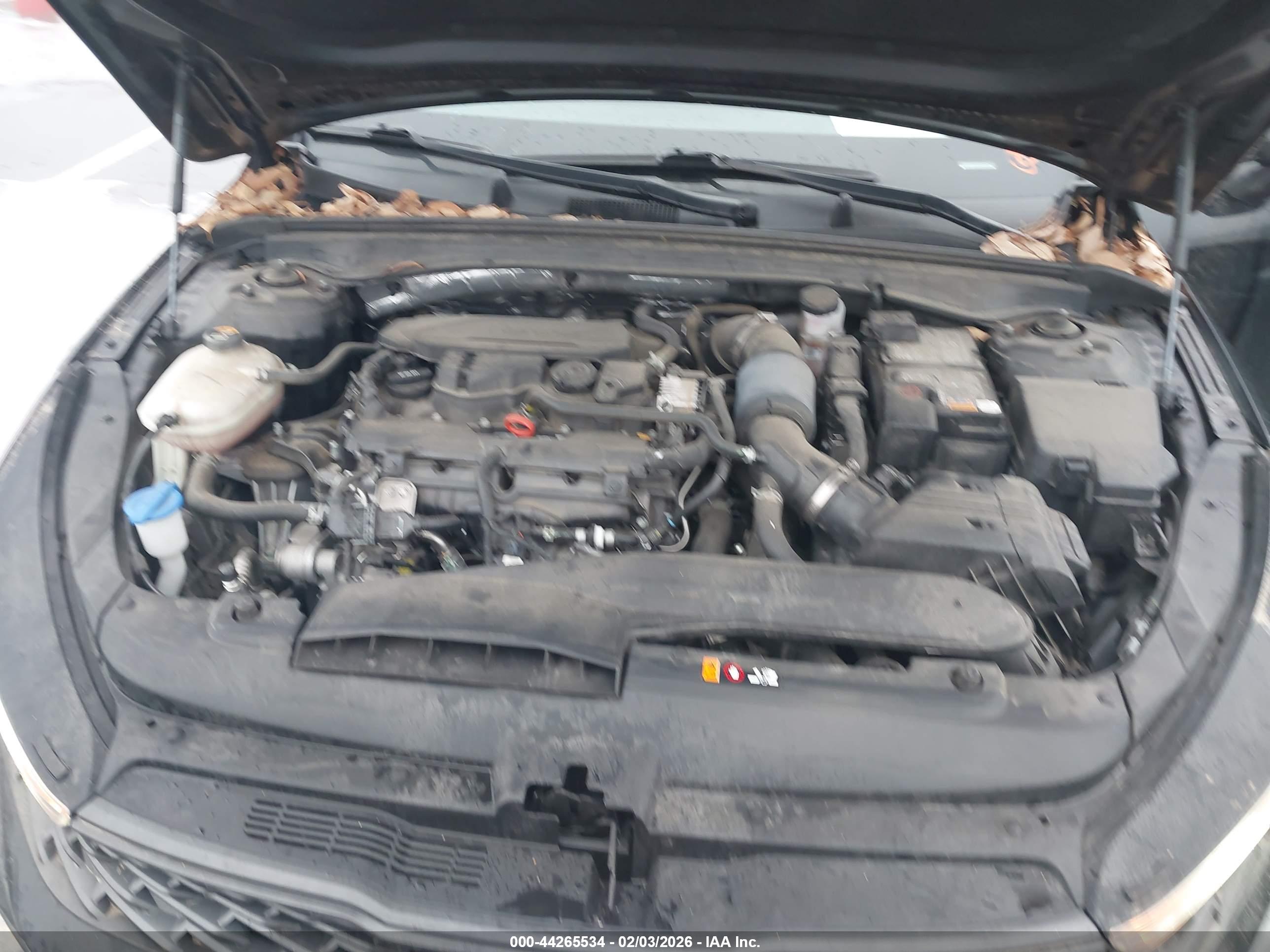 KIA K5 image 10