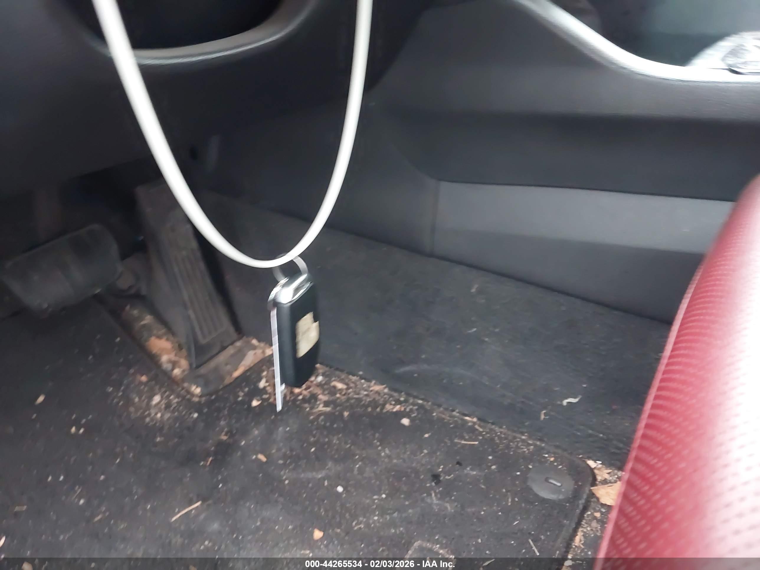 KIA K5 image 11