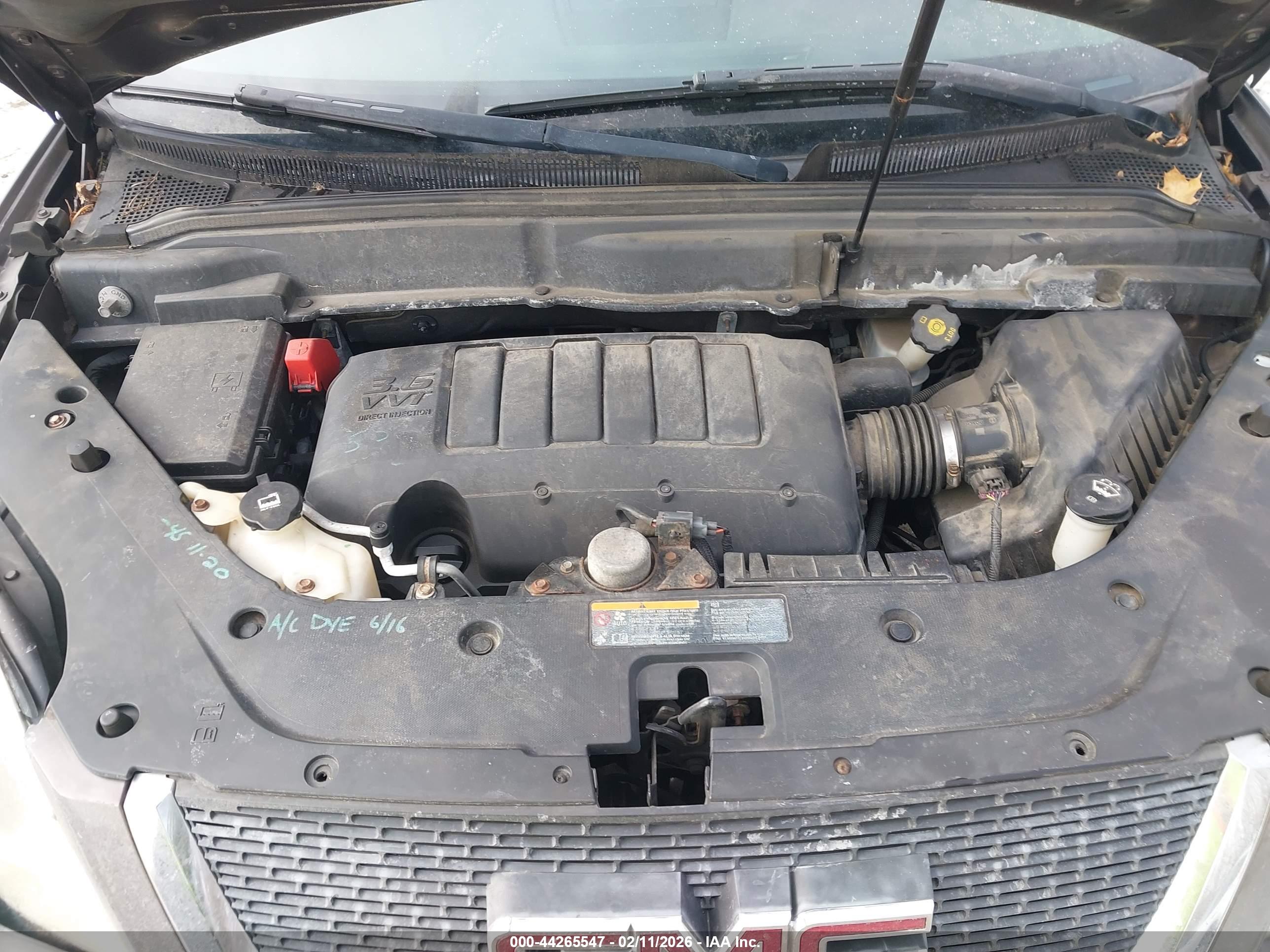 GMC ACADIA image 10