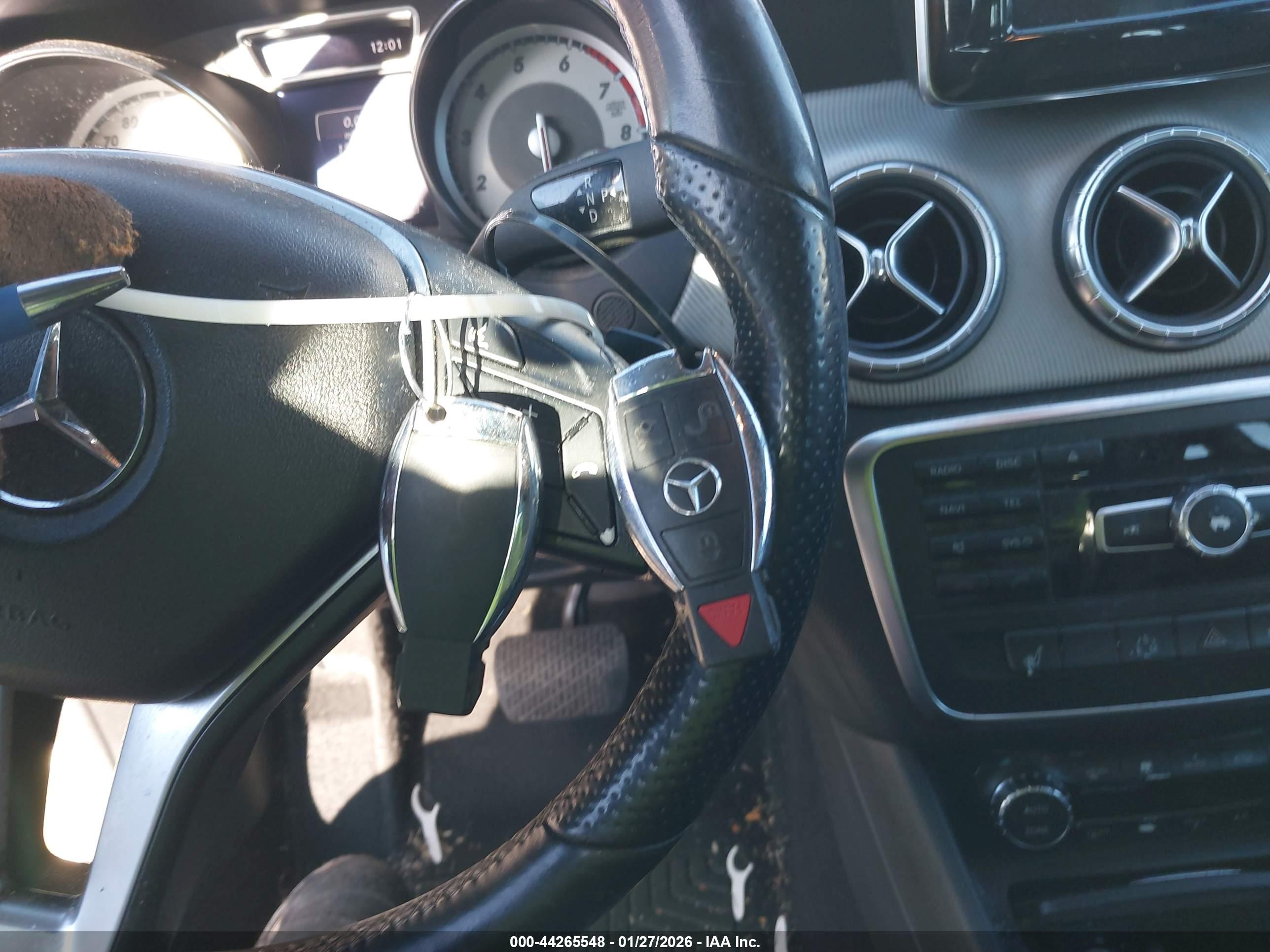 MERCEDES-BENZ CLA image 11
