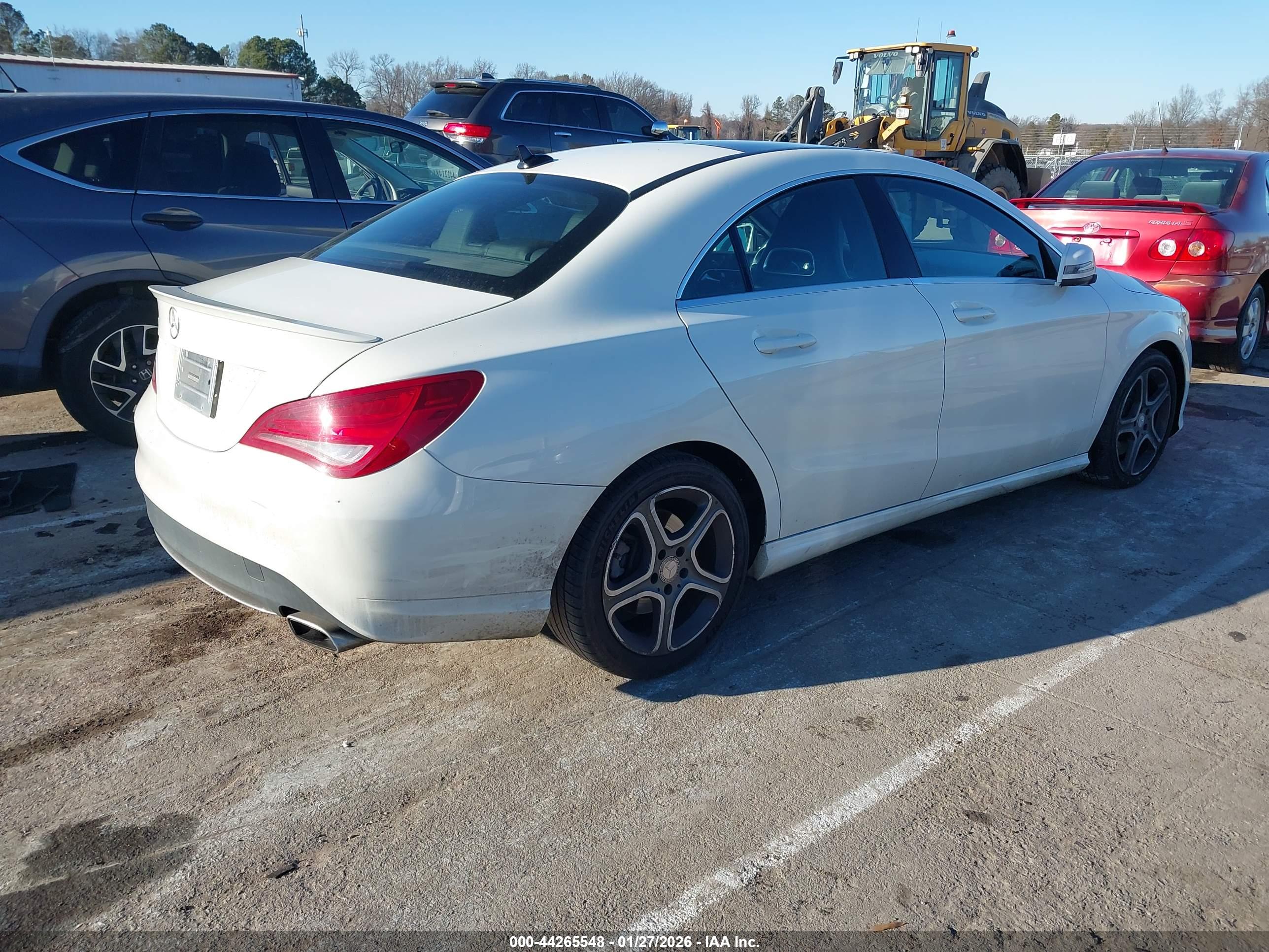 MERCEDES-BENZ CLA image 4