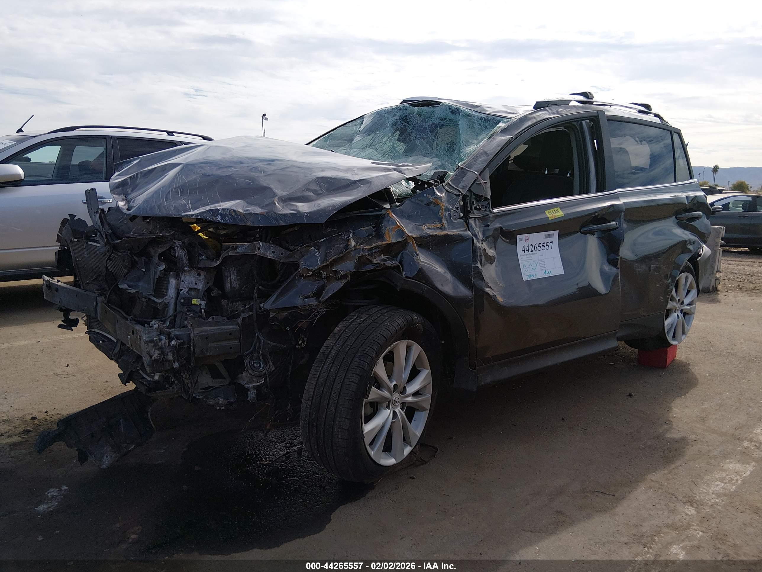 TOYOTA RAV4 image 2
