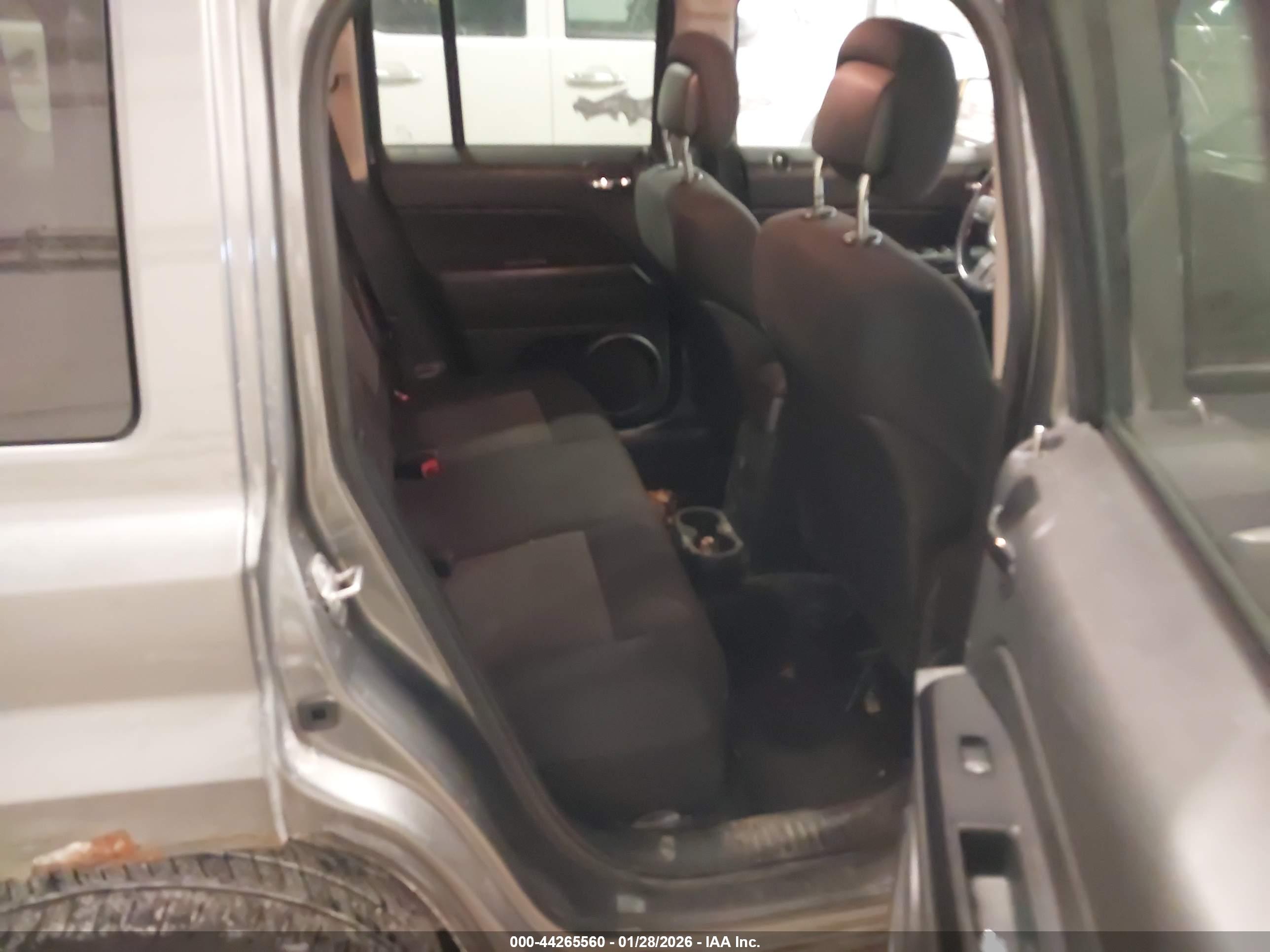 JEEP PATRIOT image 8
