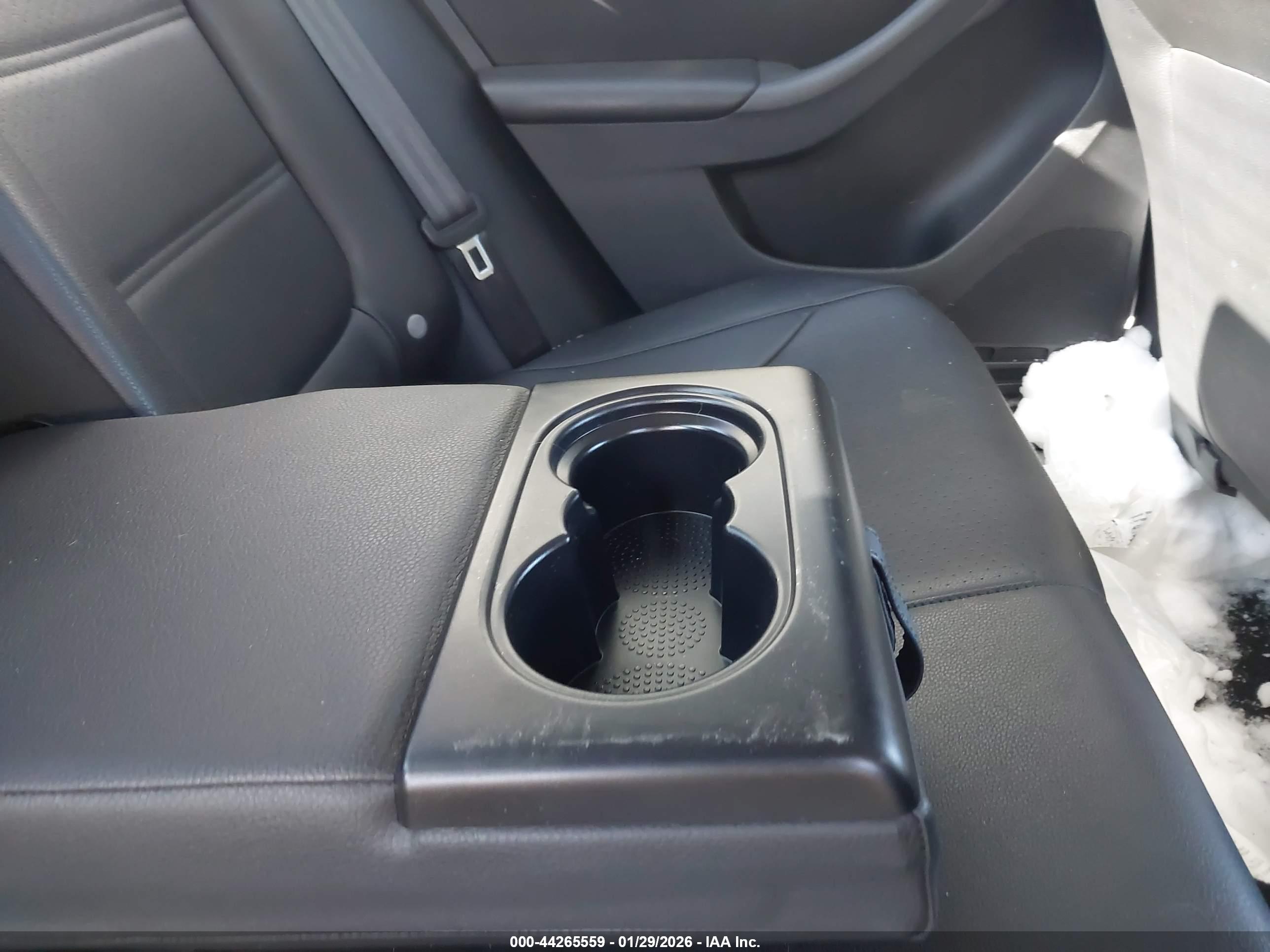 VOLKSWAGEN JETTA image 8