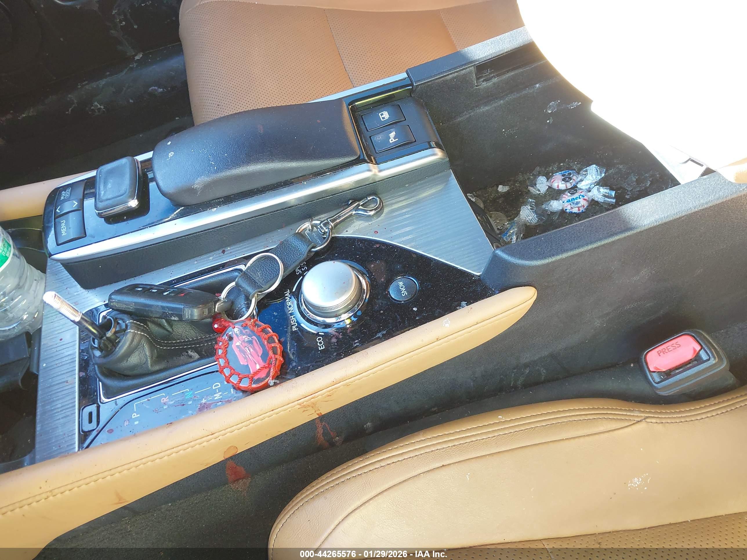 LEXUS GS image 11