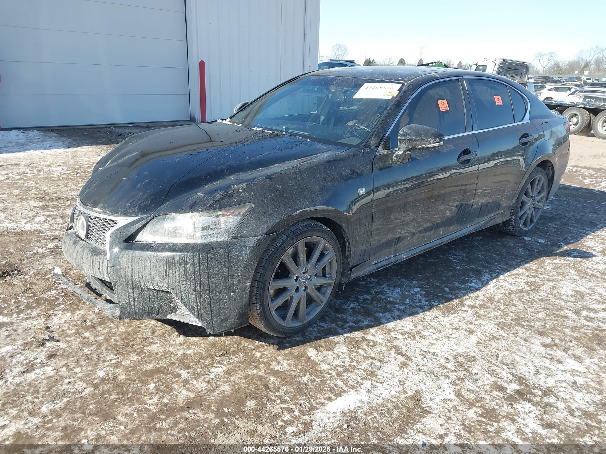 LEXUS GS image 2