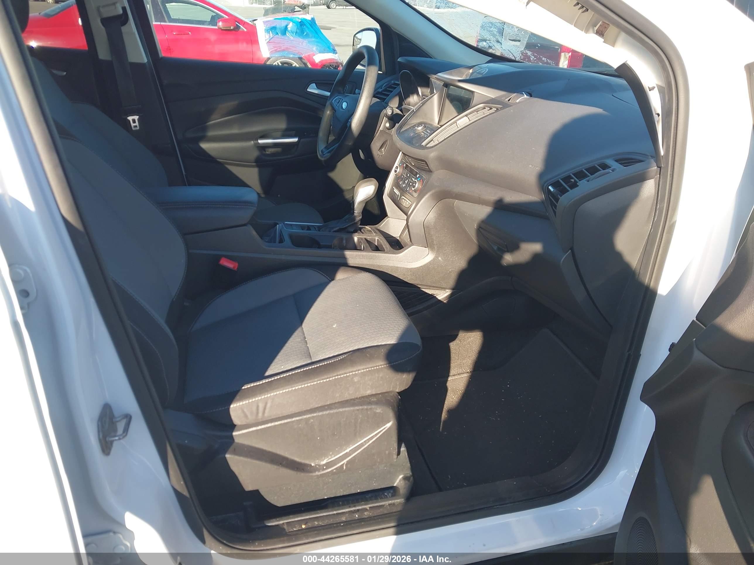 FORD ESCAPE image 5