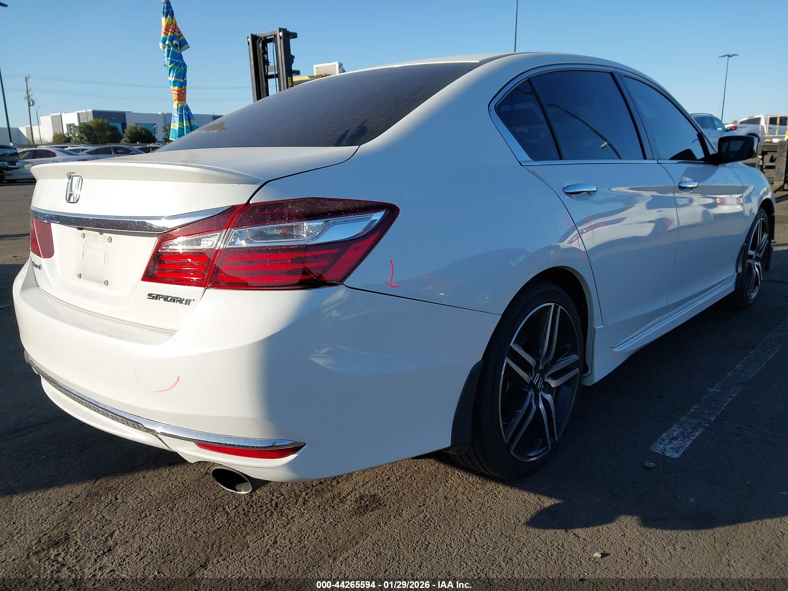 HONDA ACCORD image 4