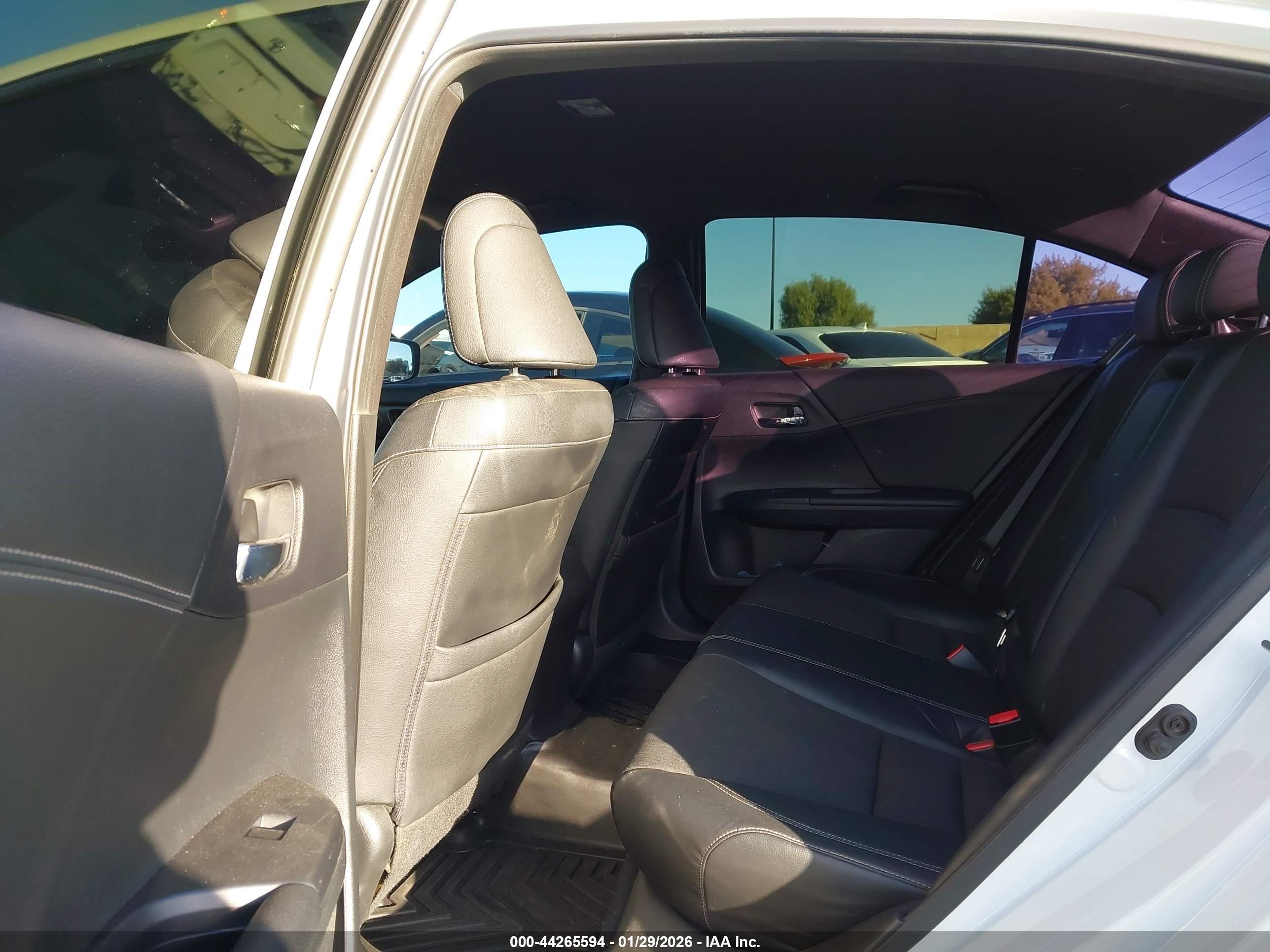HONDA ACCORD image 8