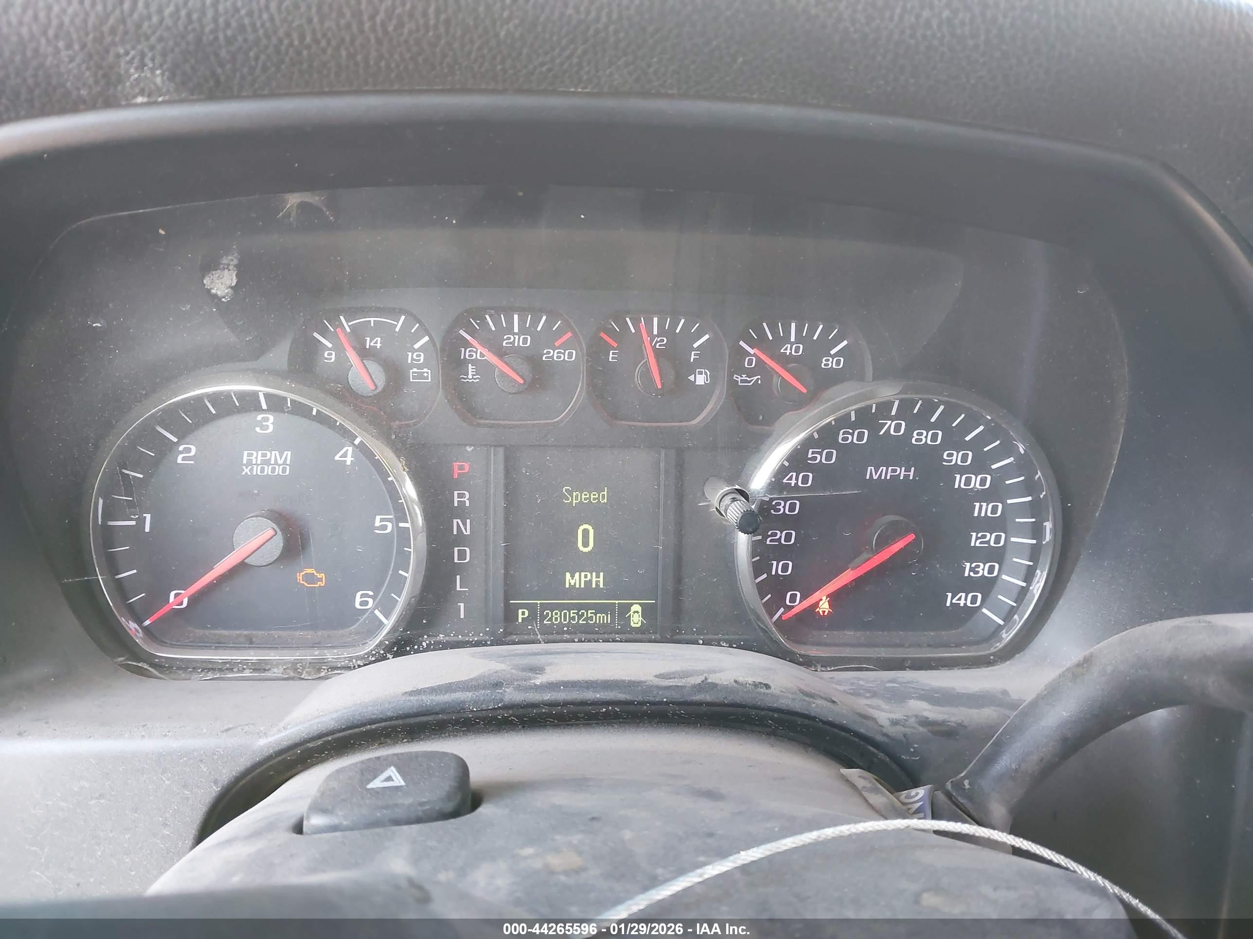 CHEVROLET SILVERADO image 7