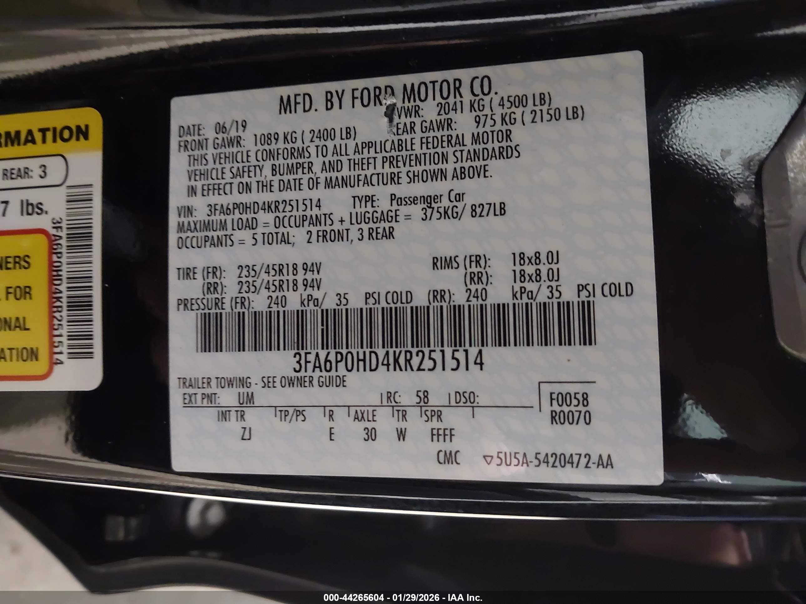 FORD FUSION image 9