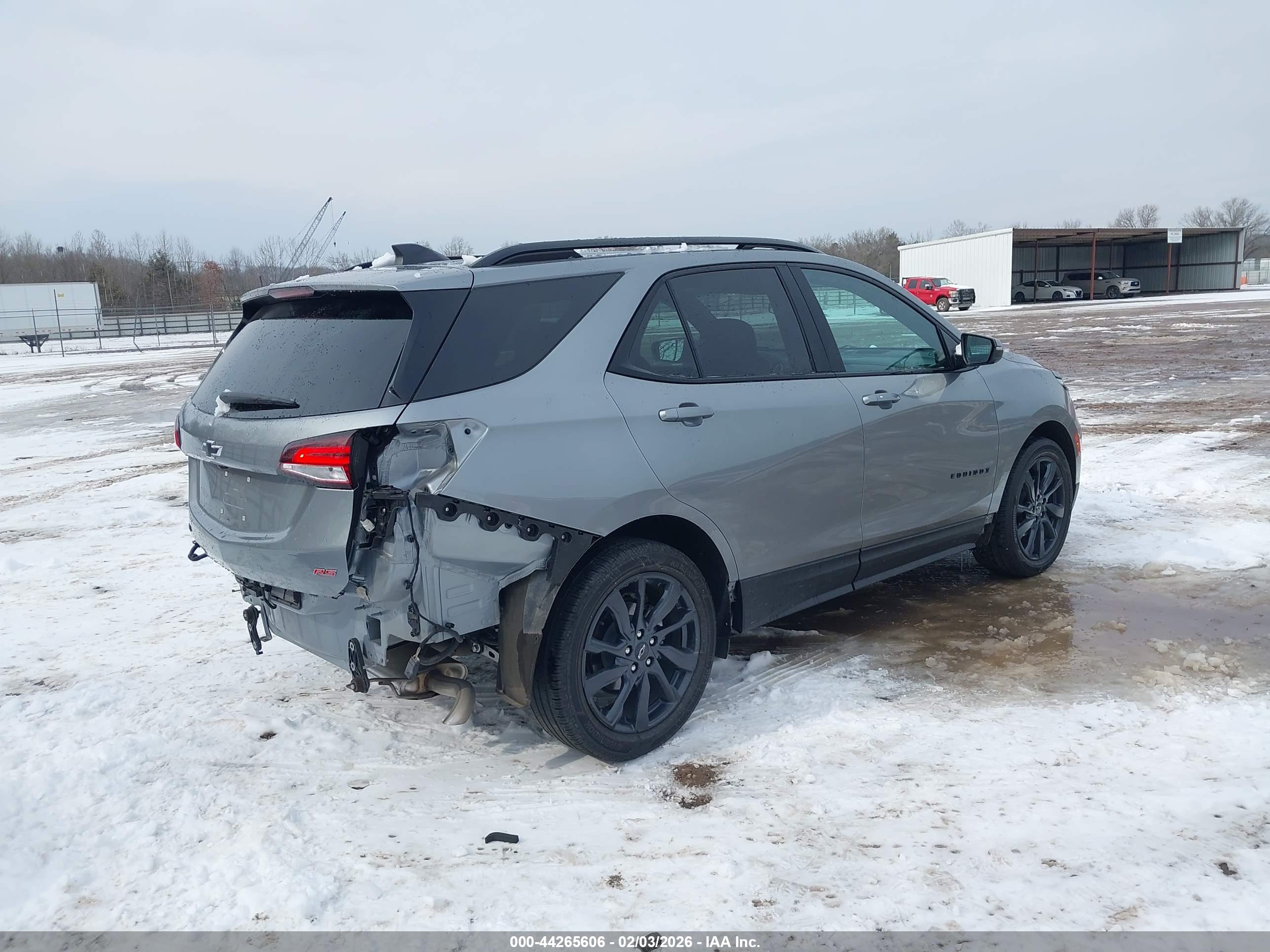 CHEVROLET EQUINOX image 4
