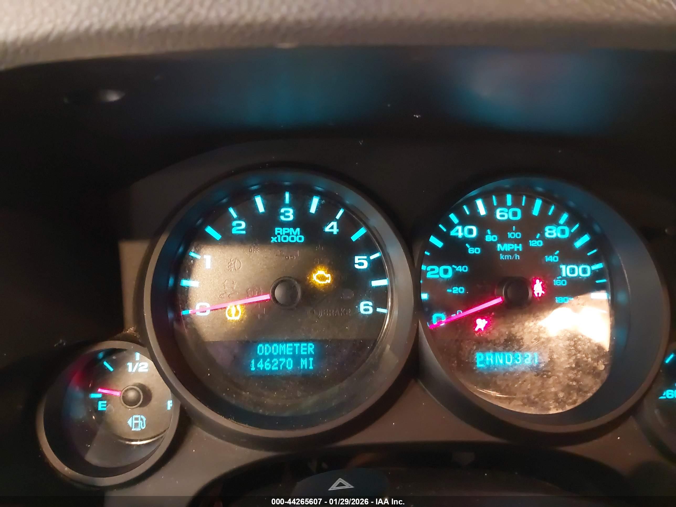 CHEVROLET SILVERADO image 7