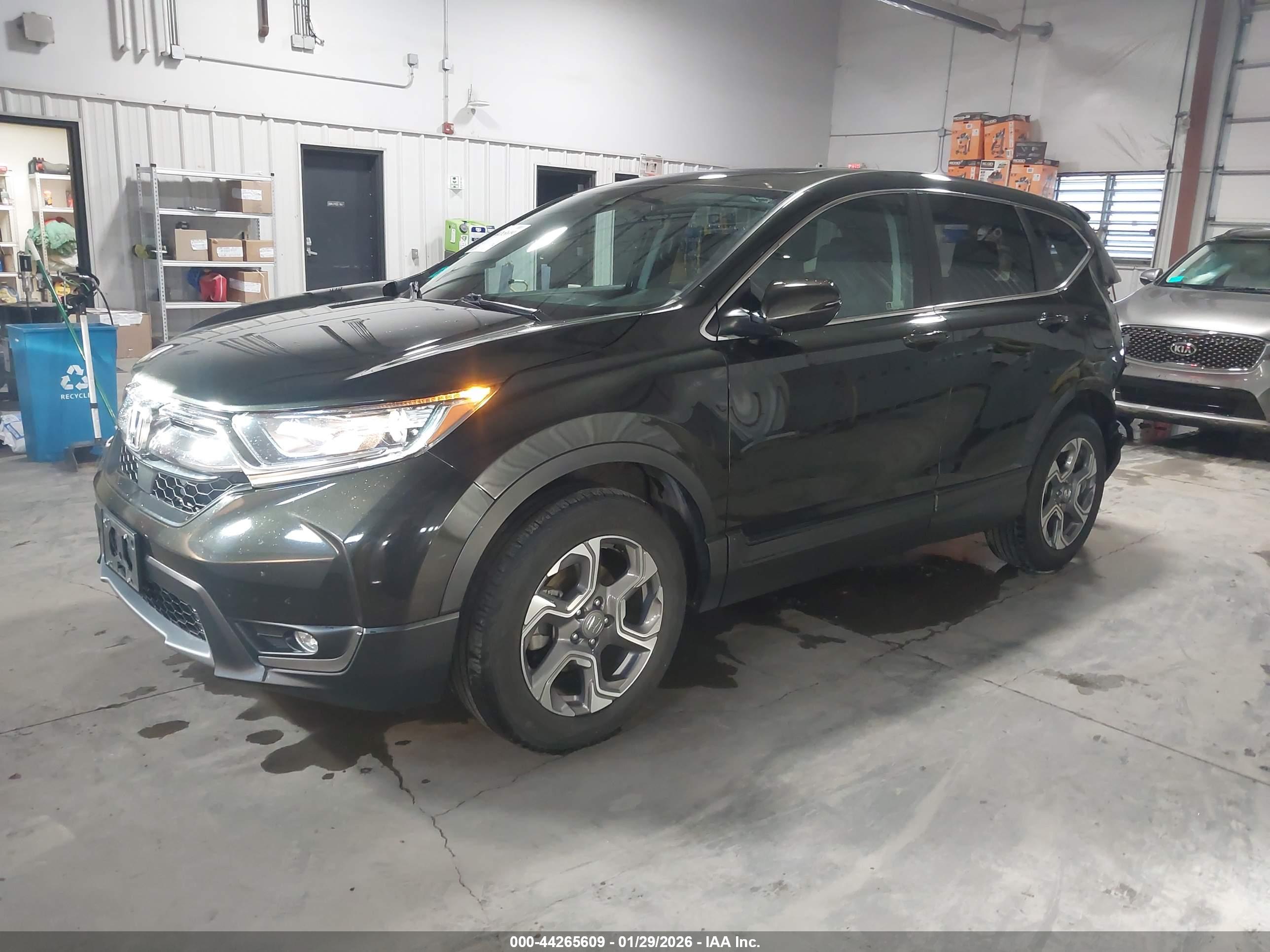HONDA CR-V image 2