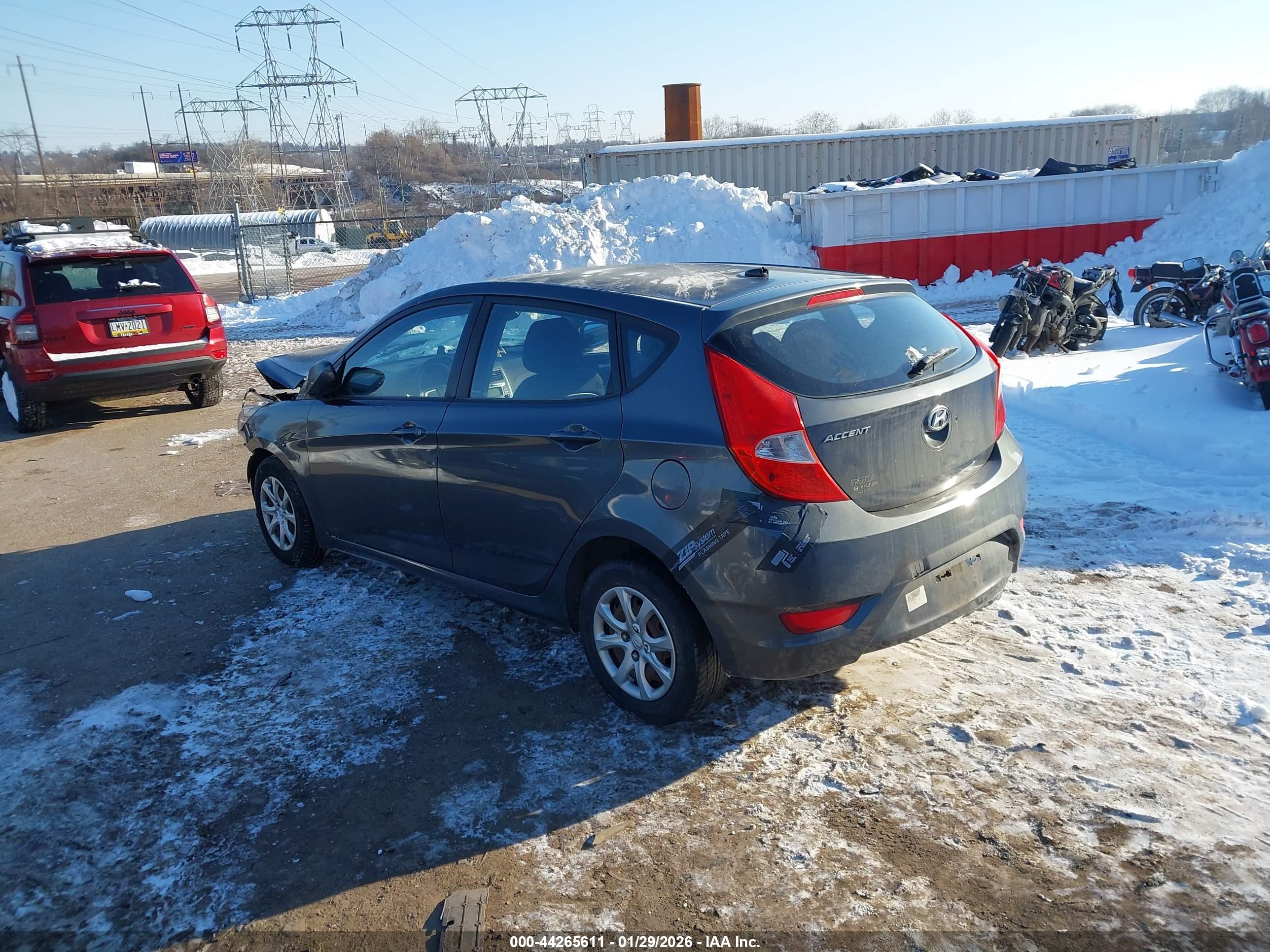 HYUNDAI ACCENT image 3